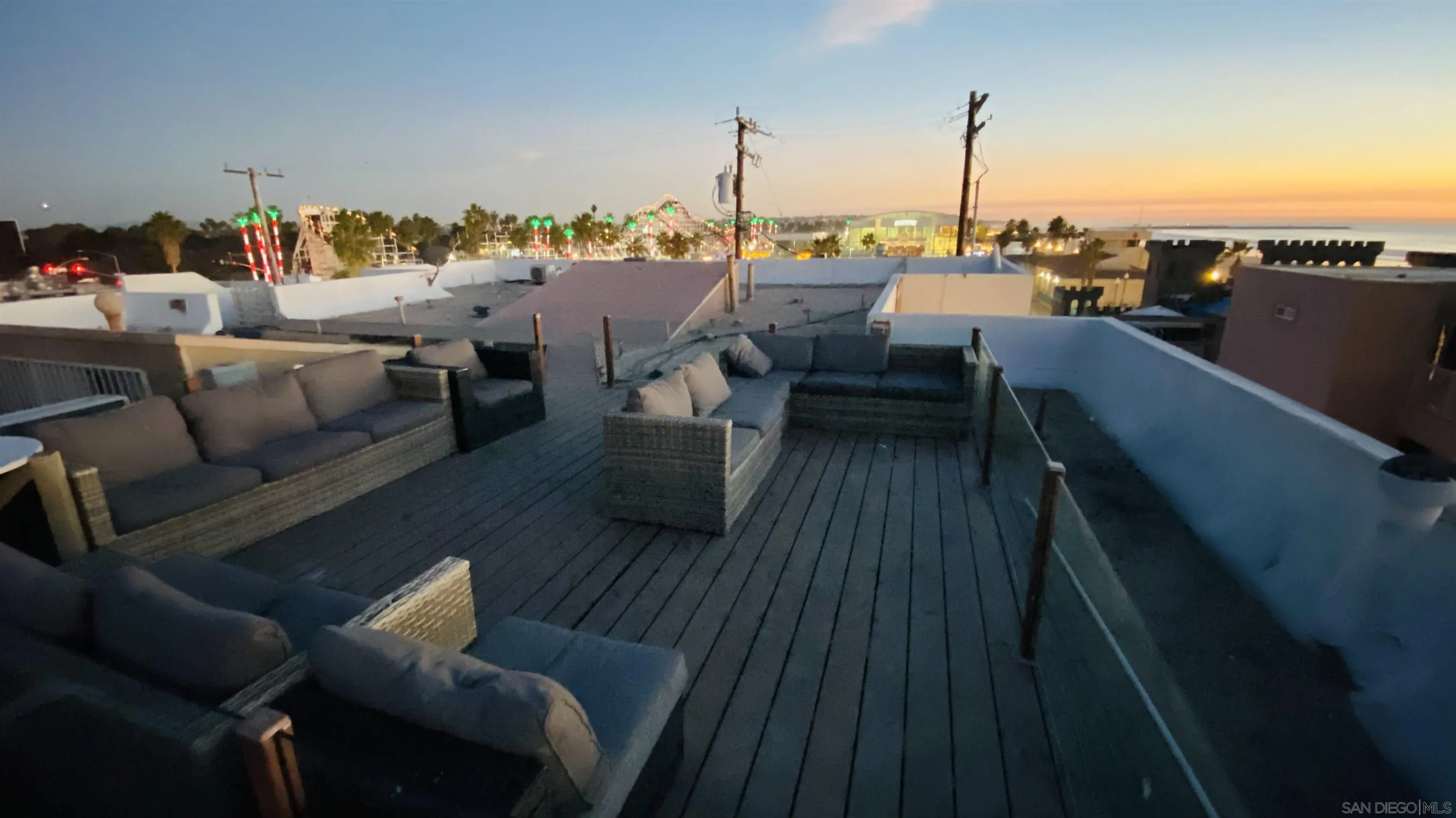 711 Island Ct. Unit 1, Mission Beach, CA 92109 - Photo 5 of 27, Mission Beach, CA