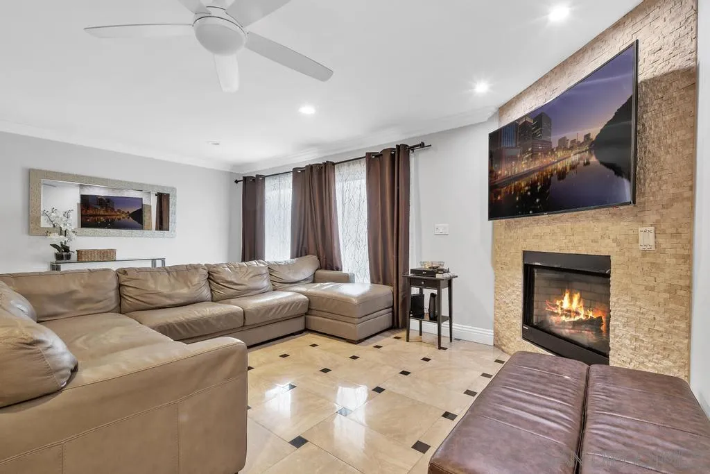 https://cdn.realtyfeed.com/cdn/127/260022361/da5bd2cae0941817165c7160eeb84099.webp