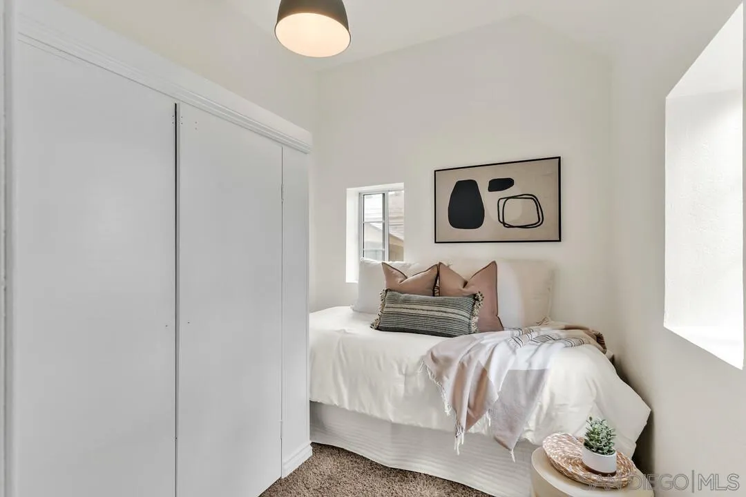 https://cdn.realtyfeed.com/cdn/127/260022365/07f8802fb327ceb1942fdebd7672bc15.webp