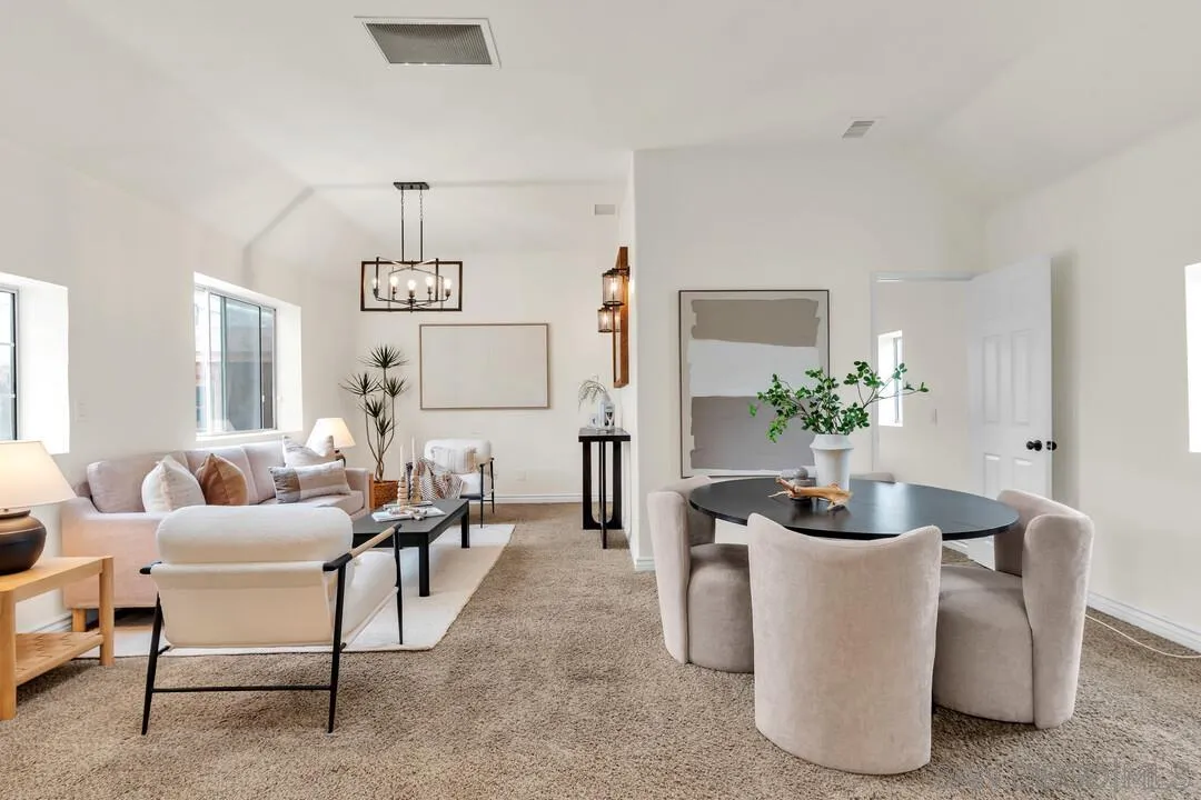 https://cdn.realtyfeed.com/cdn/127/260022365/282b6d49ea6e5d72d0a2e83ea43ebfa4.webp