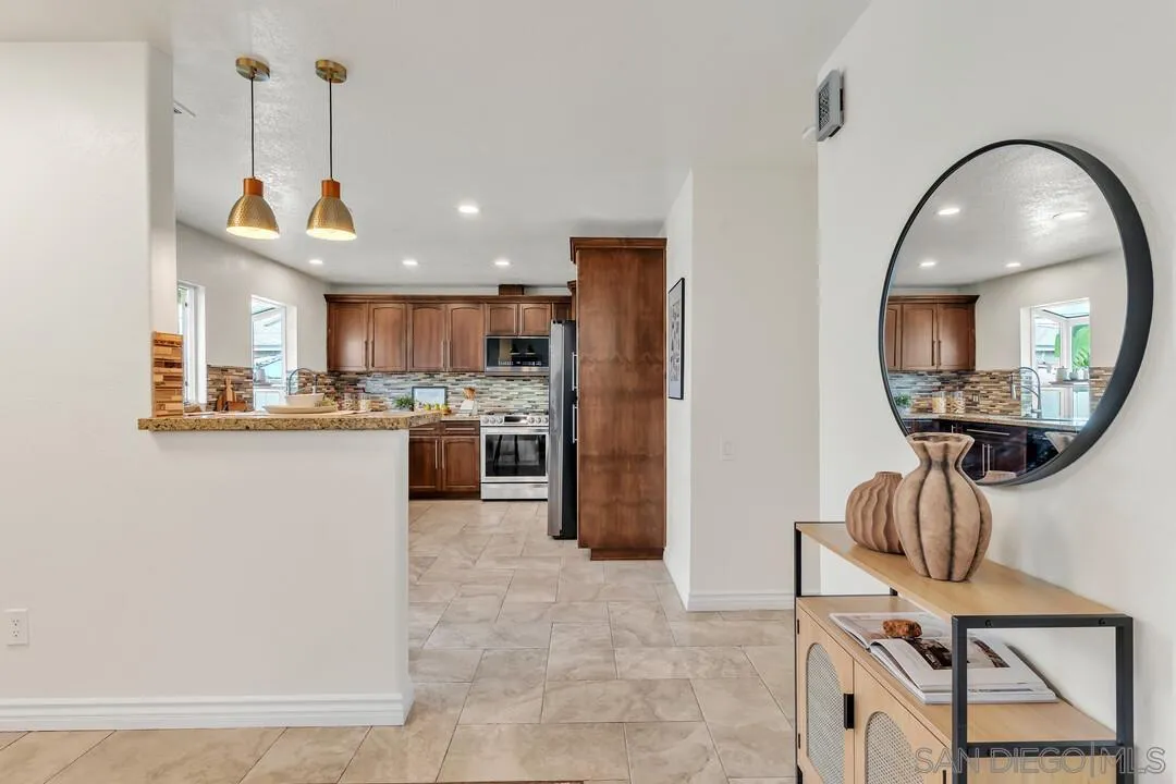 https://cdn.realtyfeed.com/cdn/127/260022365/43204277ebf4652bf0b0548a62864294.webp