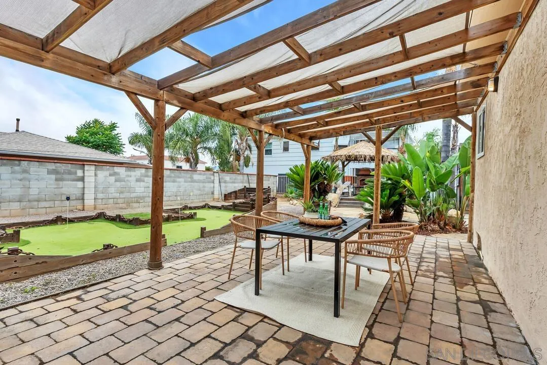 https://cdn.realtyfeed.com/cdn/127/260022365/5f5db5d036108a07dc3135c2791aa05d.webp