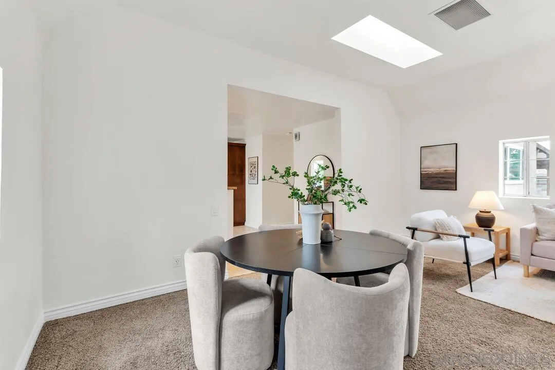 https://cdn.realtyfeed.com/cdn/127/260022365/a8768e68507c34f22651e220a1edef1d.webp