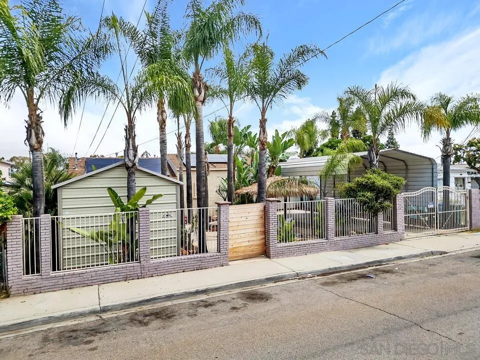 https://cdn.realtyfeed.com/cdn/127/260022365/fcaec1681ac245301e53d10dd7d66b3e.webp