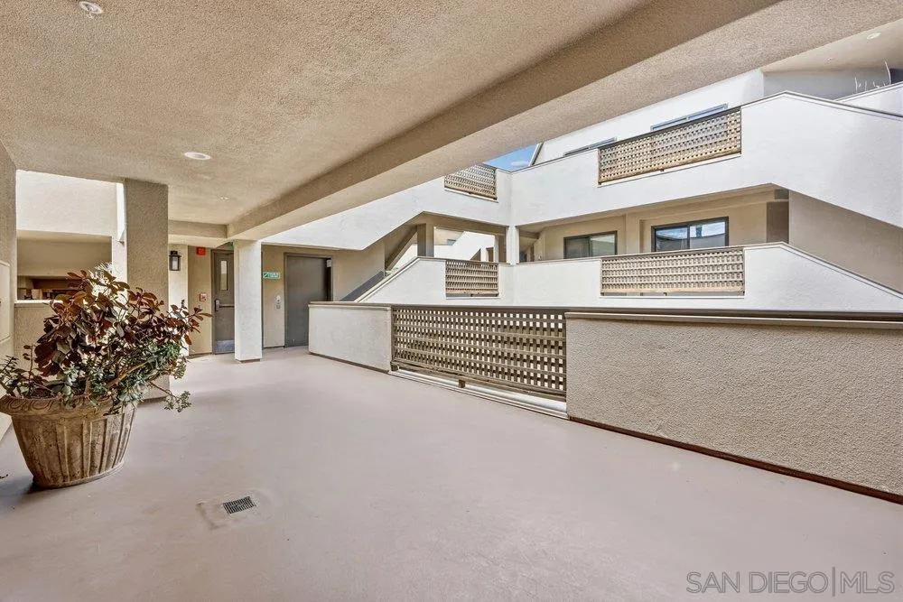 7509 Draper Unit 210, La Jolla, CA 92037 - Photo 3 of 23, La Jolla, CA