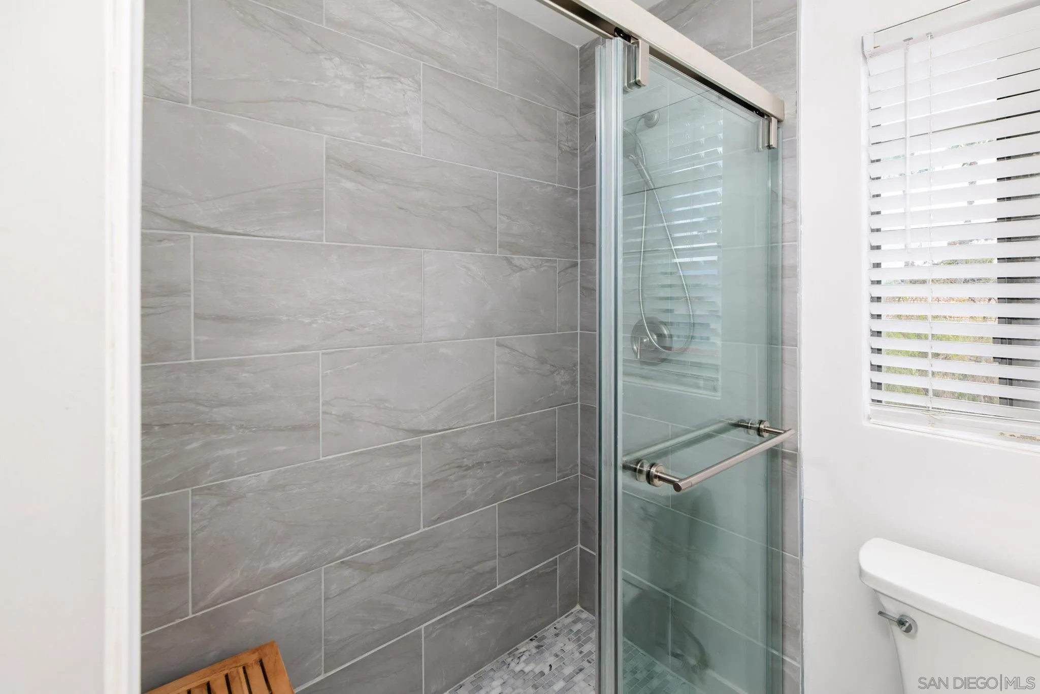 https://cdn.realtyfeed.com/cdn/127/260022367/46f785092611ad570dca544f2eb6cce0.webp
