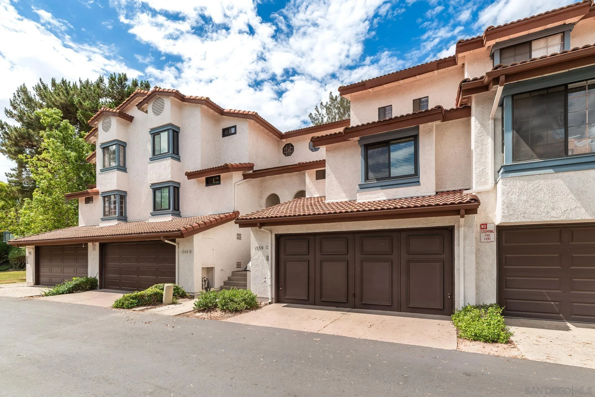 https://cdn.realtyfeed.com/cdn/127/260022367/58ee9503bca471710012982fbe7a277c.webp