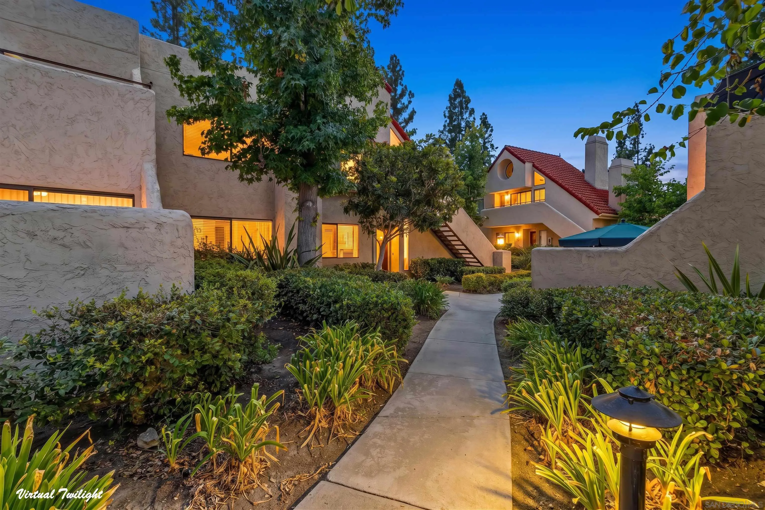 https://cdn.realtyfeed.com/cdn/127/260022369/ef074d01c7c37fc83eb8b6e4d5478bdb.webp