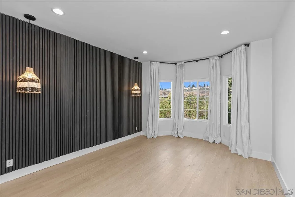 https://cdn.realtyfeed.com/cdn/127/260022374/124654f7c3cc9e8a62d43c255c84ef7f.webp