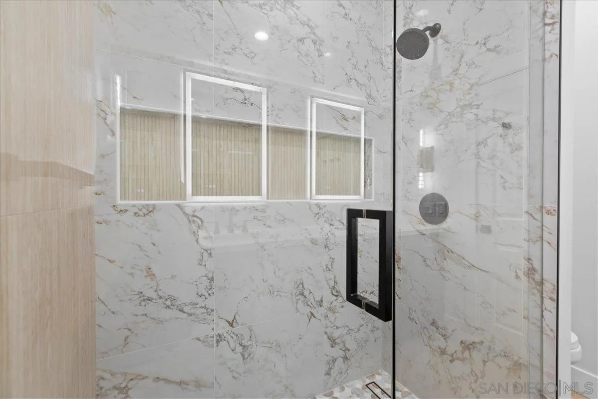 https://cdn.realtyfeed.com/cdn/127/260022374/1a822b5ad7541bc29ea53d0a3cd1f4f0.webp