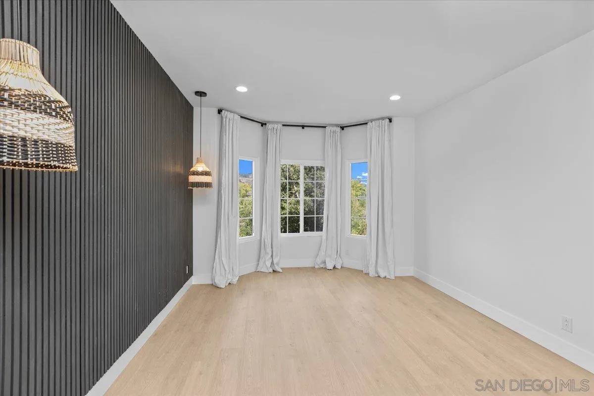 https://cdn.realtyfeed.com/cdn/127/260022374/5dfb4608f9b4b93d24085cb4fdfb4660.webp