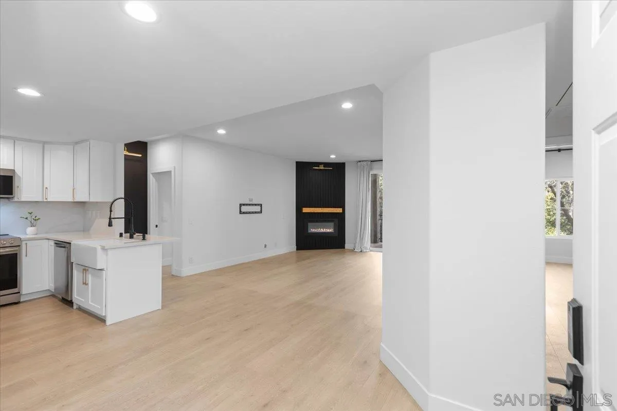 https://cdn.realtyfeed.com/cdn/127/260022374/d0d379a0622ceb515ce967ac9307600b.webp