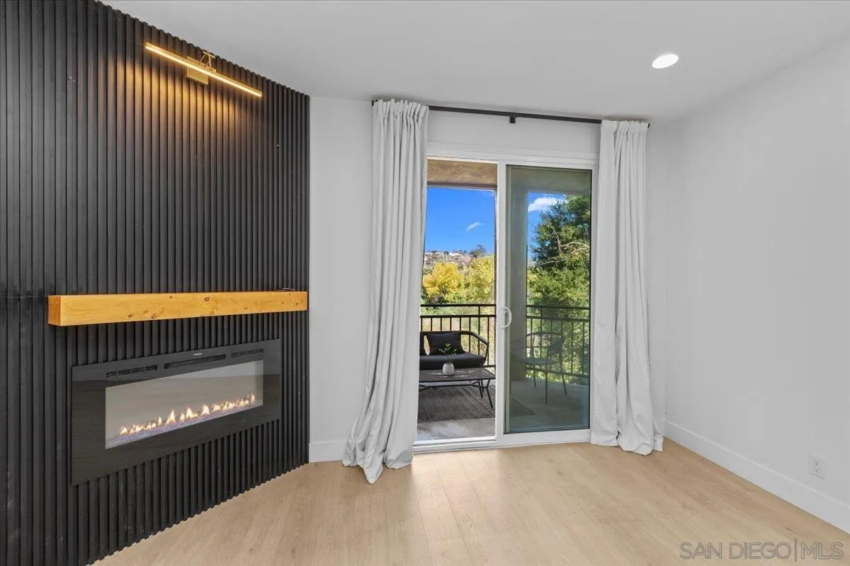https://cdn.realtyfeed.com/cdn/127/260022374/d633d4d7b12cf762d085ee0d1c5d3c5c.webp