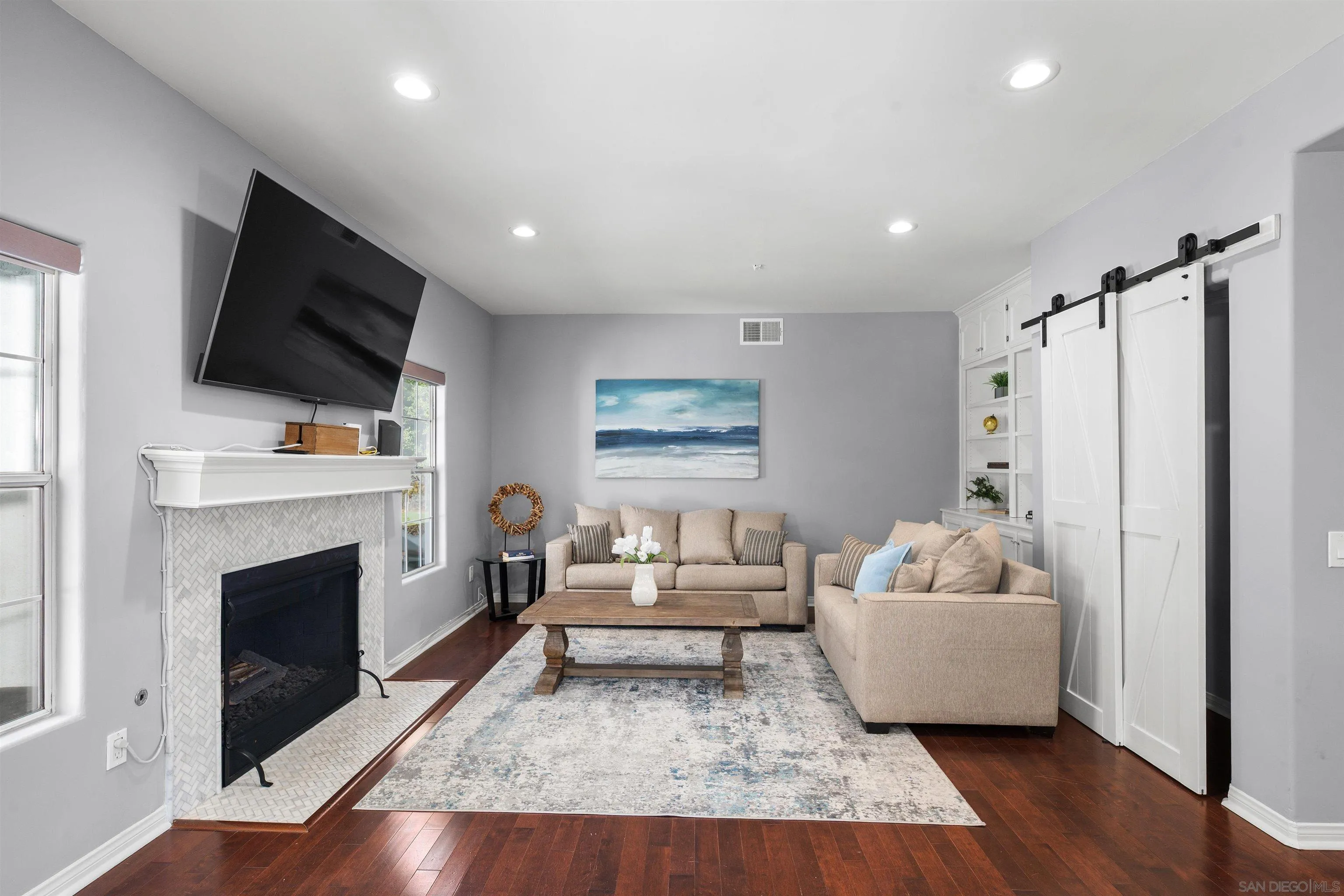 https://cdn.realtyfeed.com/cdn/127/260022382/21c5de03152e38a5ad934e796c1d217b.webp