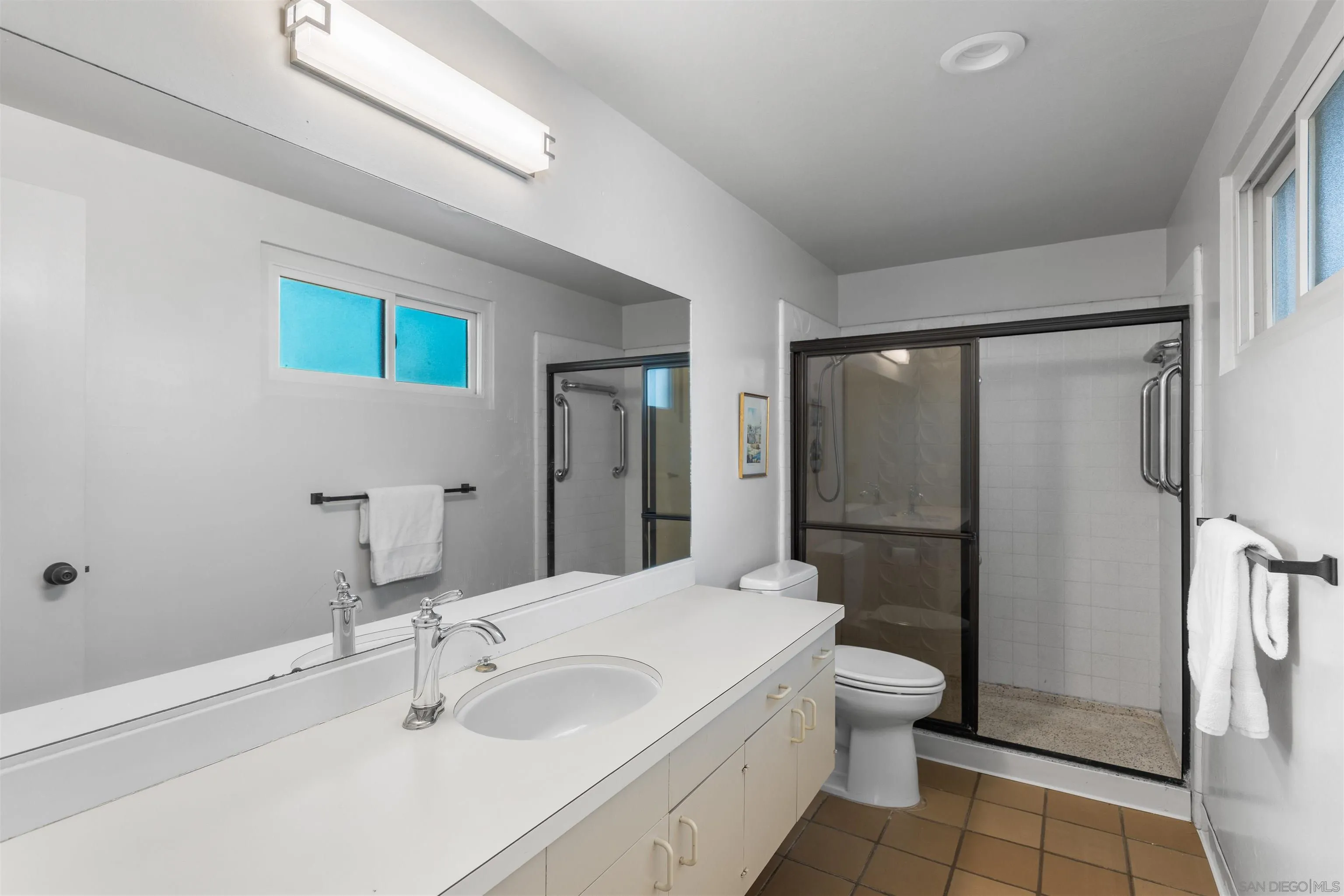 https://cdn.realtyfeed.com/cdn/127/260022383/4b36e01f05657f98a180c34e11f76b31.webp