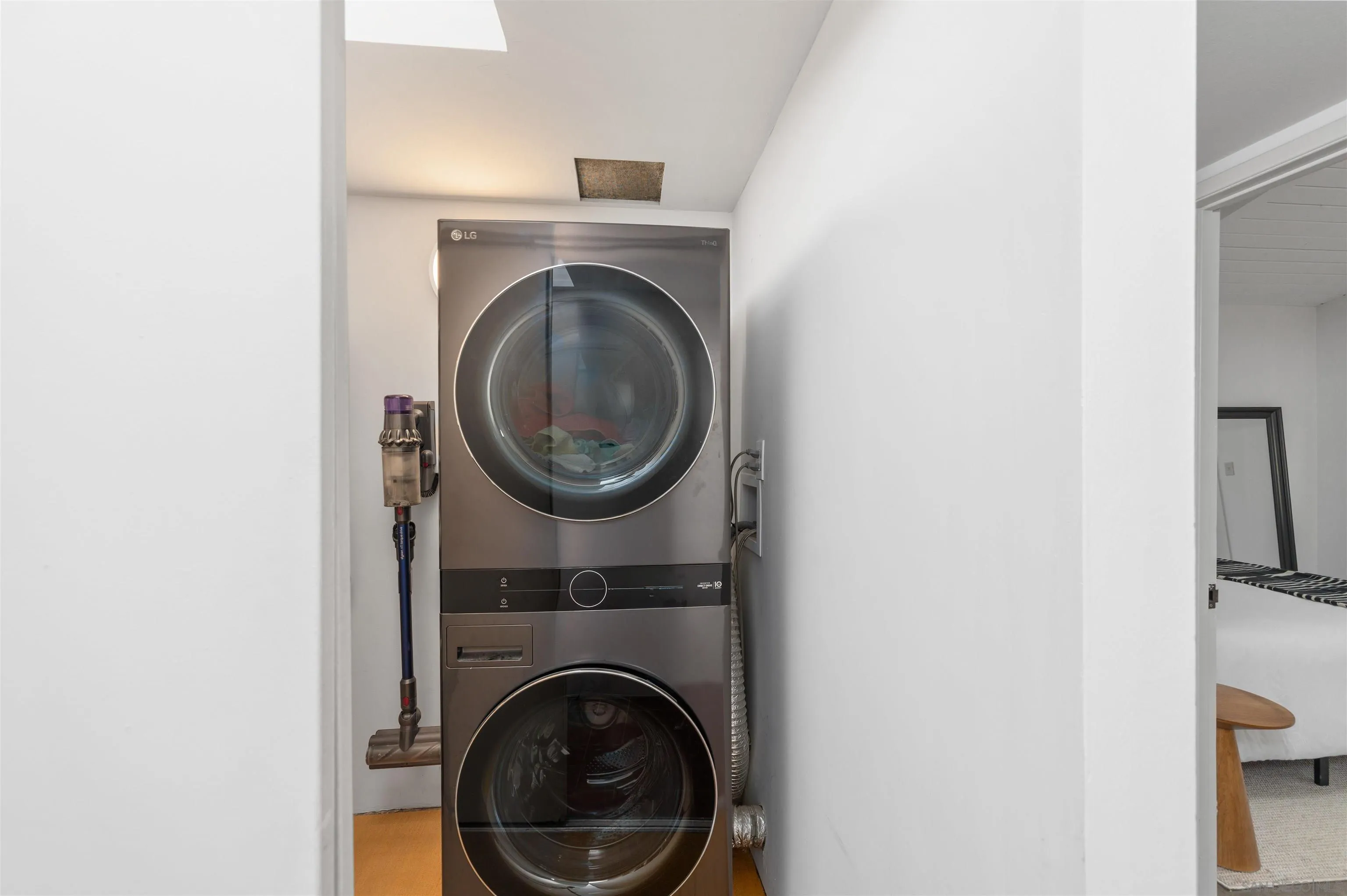 https://cdn.realtyfeed.com/cdn/127/260022383/8f06d735a40fb0c78c90ee2b2146b6ba.webp