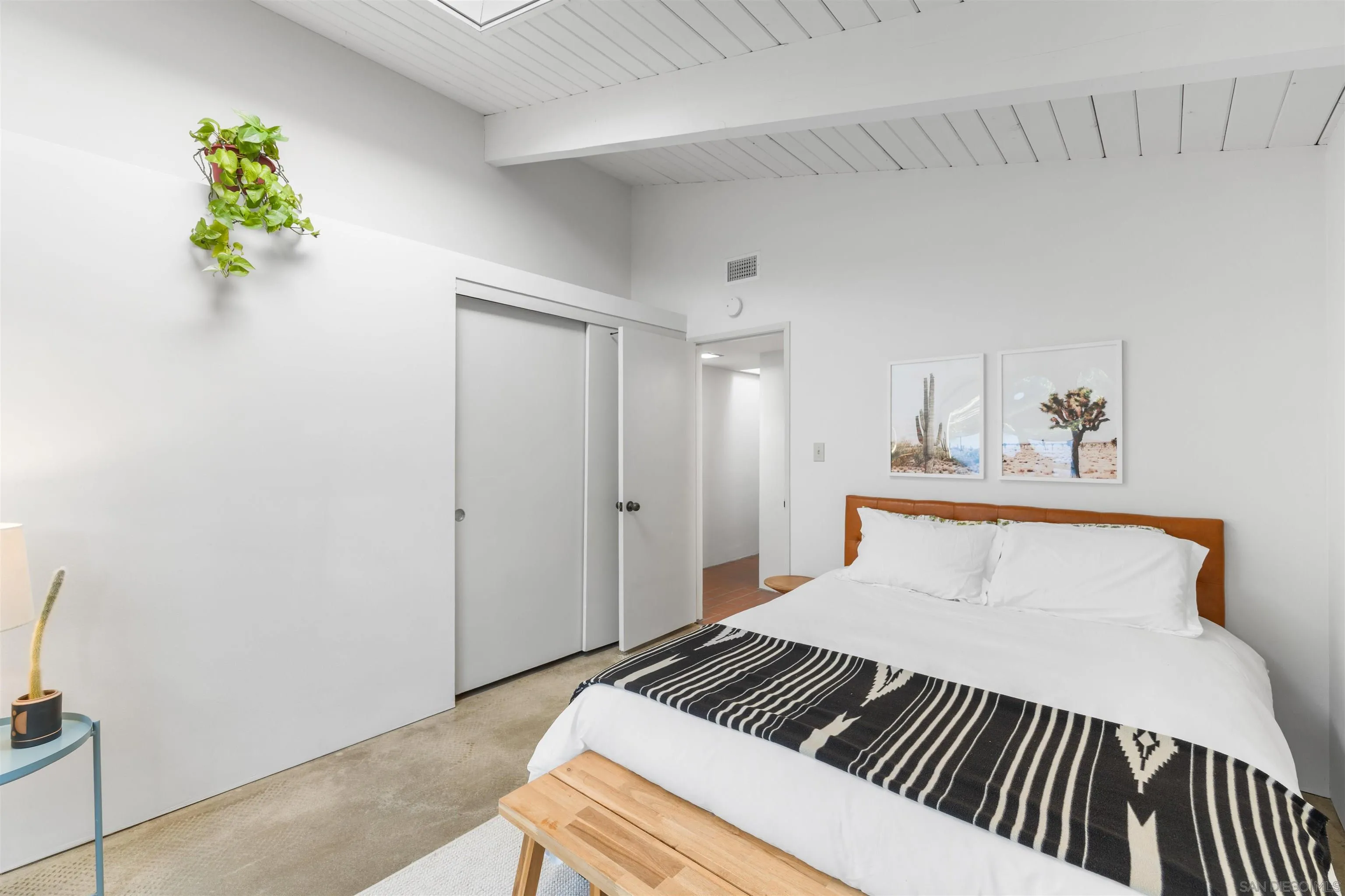 https://cdn.realtyfeed.com/cdn/127/260022383/ca839b657008a40f430fa60af9cb552c.webp