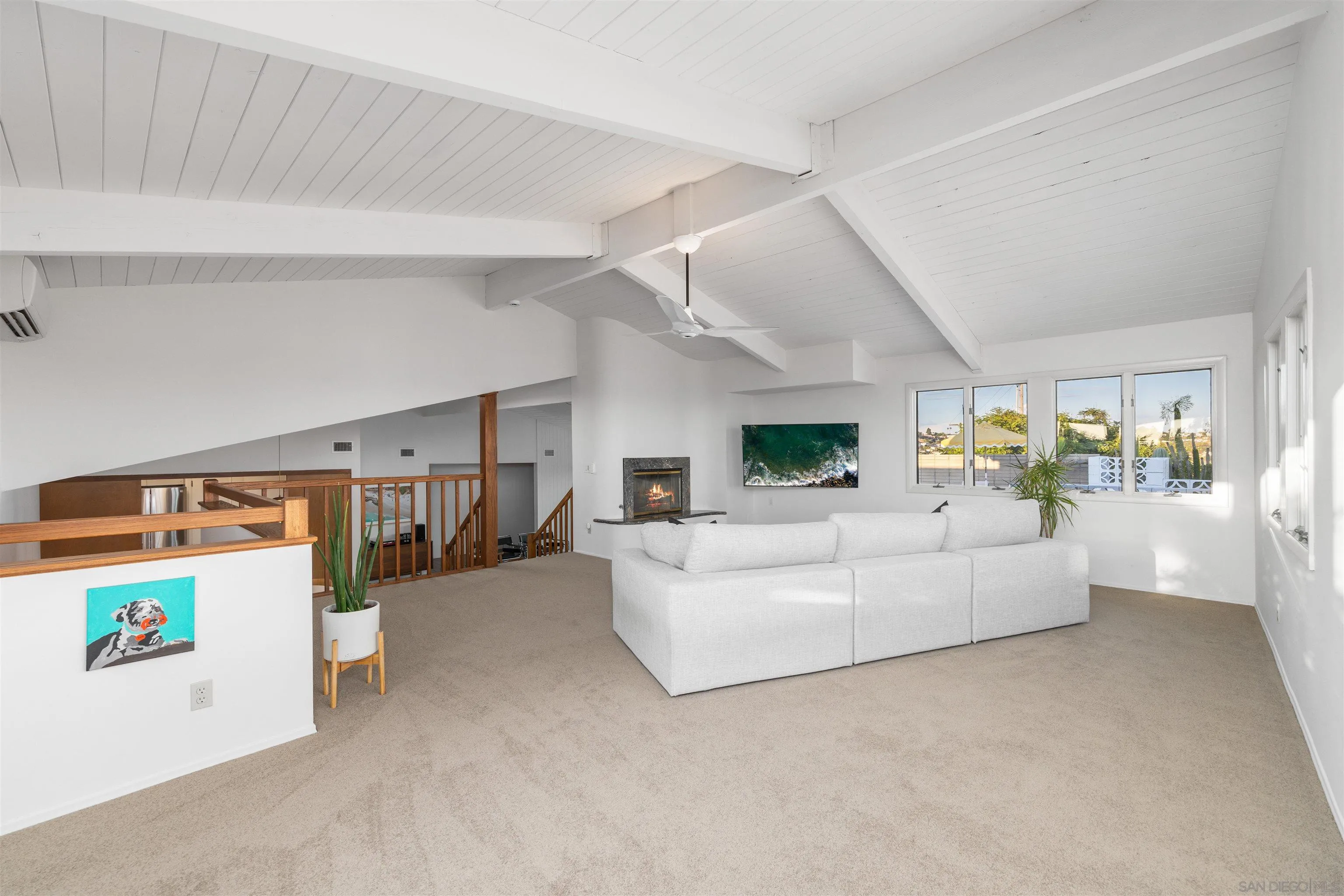 https://cdn.realtyfeed.com/cdn/127/260022383/fc967dae605bcebbdf7f43a6c17bb334.webp