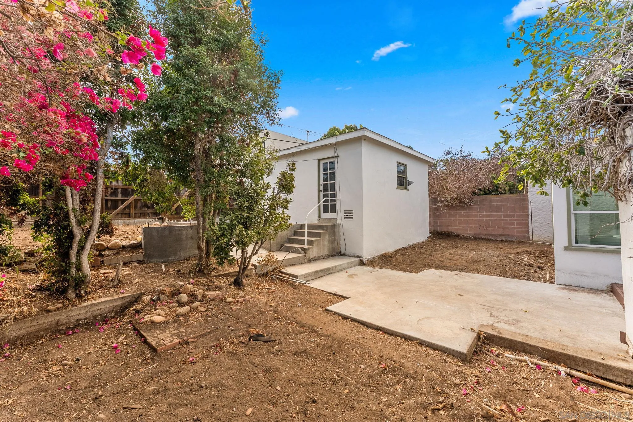 https://cdn.realtyfeed.com/cdn/127/260022386/1d9fe31f7f8b9f45ada3eb7edbad6a75.webp