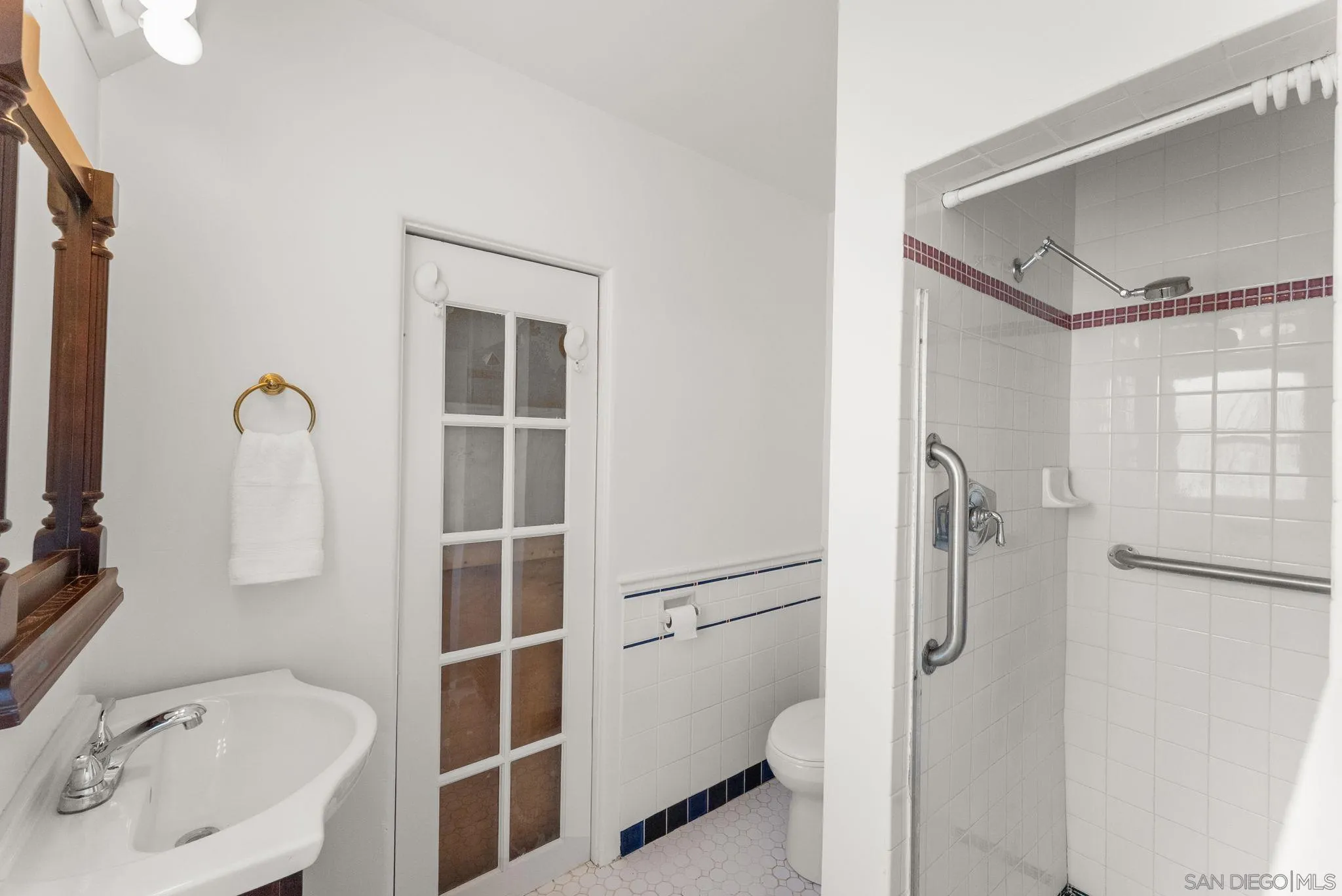 https://cdn.realtyfeed.com/cdn/127/260022386/513d415efa9afccde7bddc87a7c5e749.webp