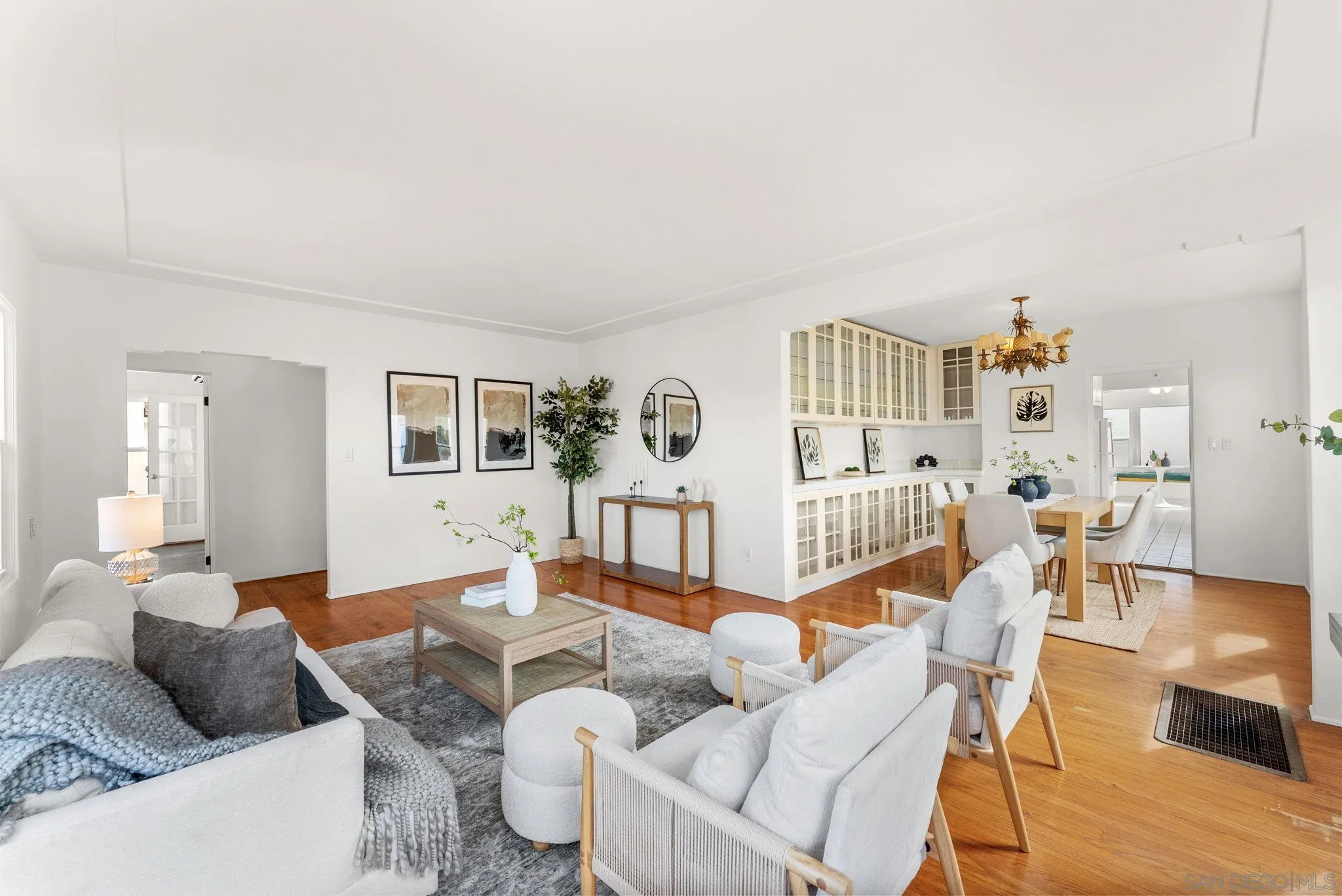 https://cdn.realtyfeed.com/cdn/127/260022386/57f7174f8b2df40ec1a586f76a4fc0bb.webp