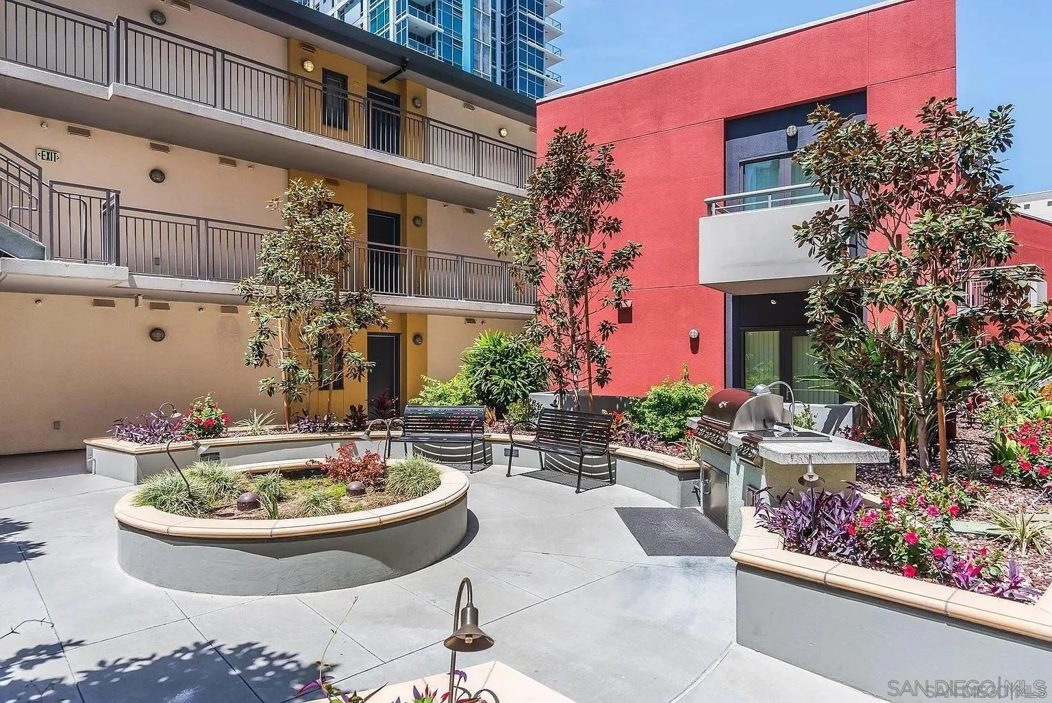 https://cdn.realtyfeed.com/cdn/127/260022389/e44cbfcea88a8383be2839700ebe7f76.webp