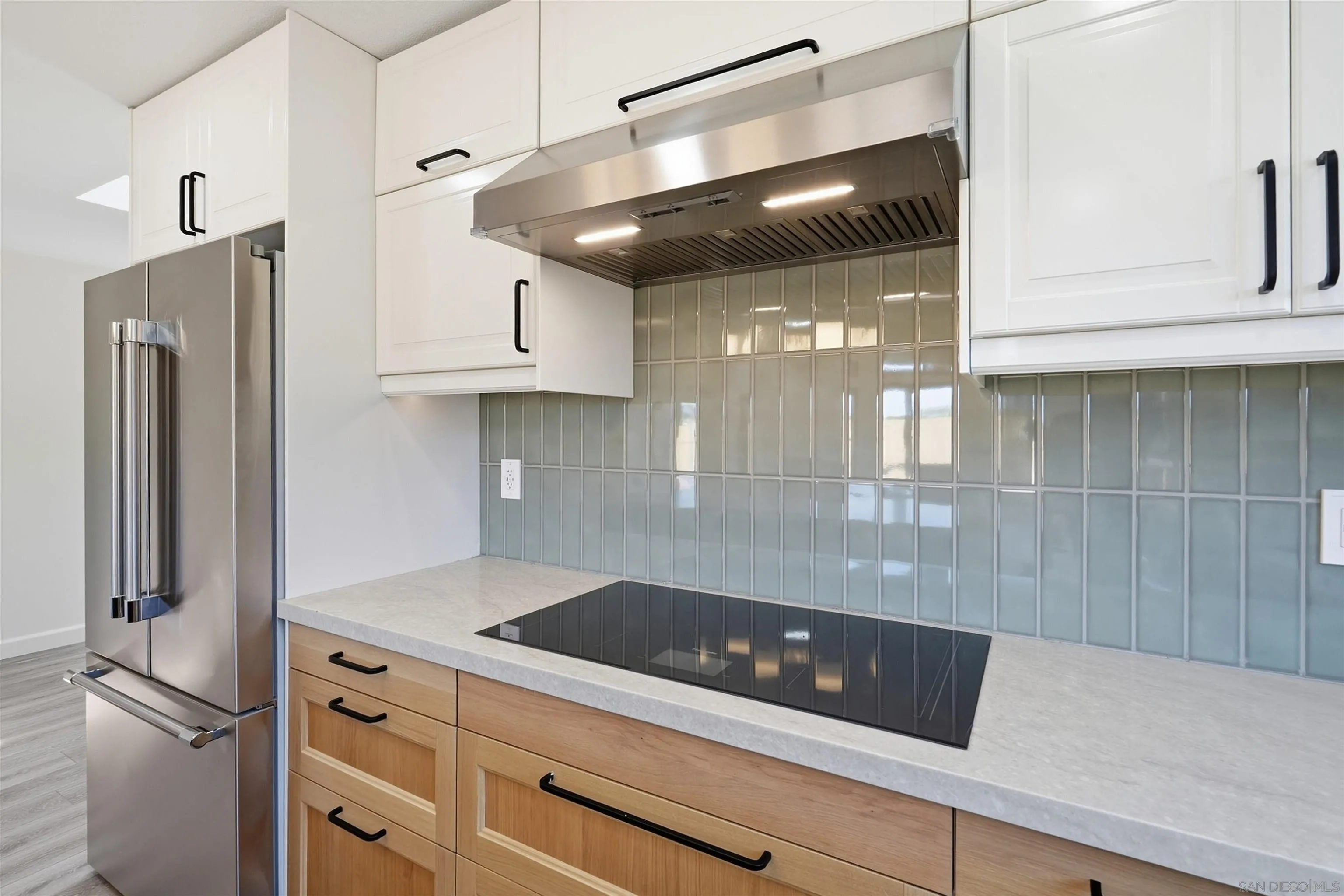 https://cdn.realtyfeed.com/cdn/127/260022392/055933184bea2184b8196aecbbc8f78b.webp