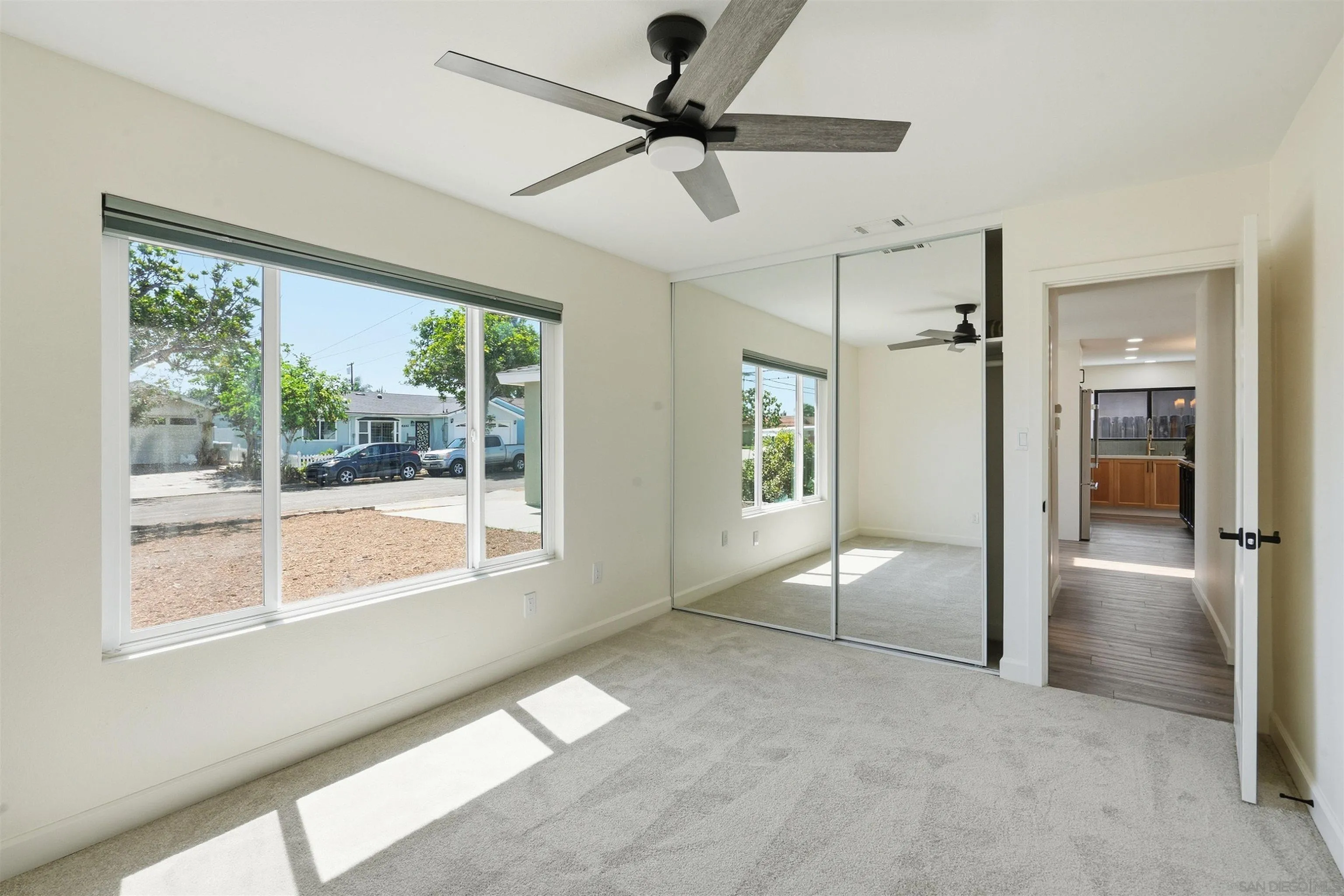 https://cdn.realtyfeed.com/cdn/127/260022392/3b4df5faff43be9f007e4842f4193e18.webp
