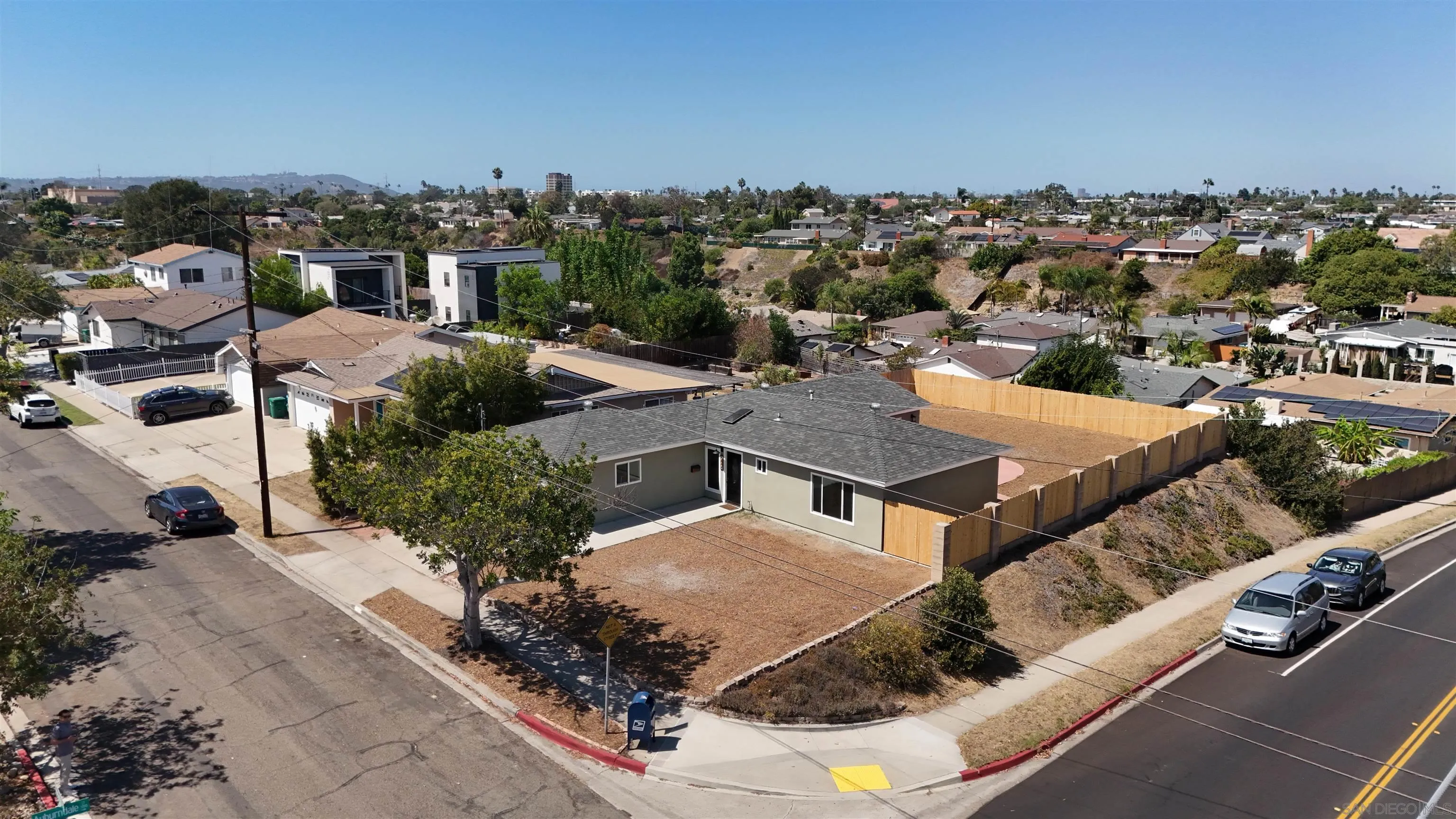 https://cdn.realtyfeed.com/cdn/127/260022392/816ae828c6430210708abdede049f93f.webp
