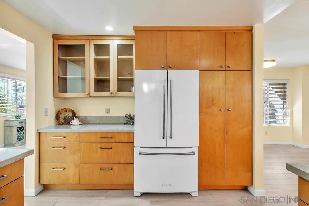 190 Evergreen Ave, Imperial Beach, CA 91932, photo 13