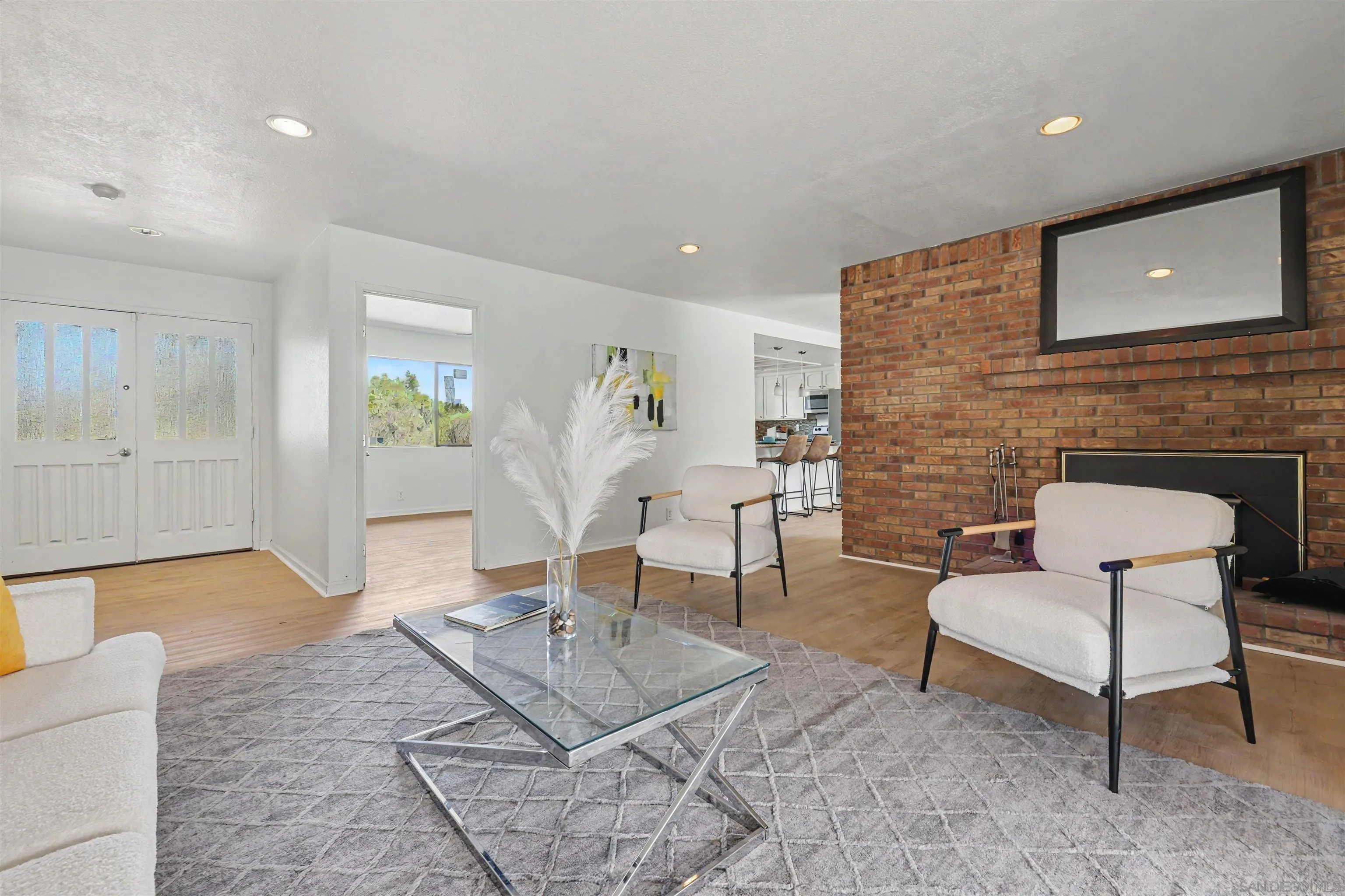 https://cdn.realtyfeed.com/cdn/127/260022412/13ce25cf49ef767b7e35d165109b2621.webp