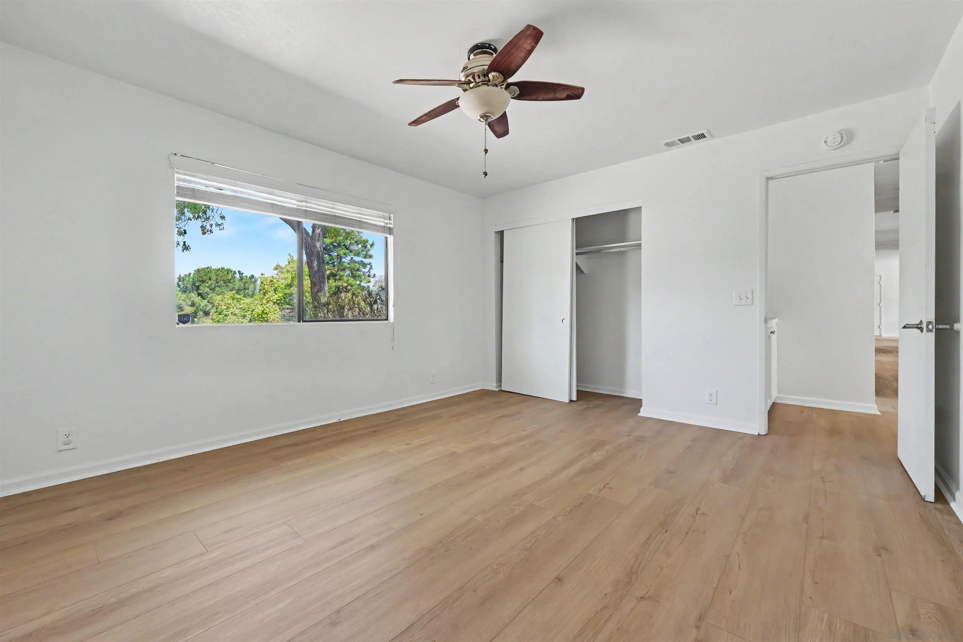 https://cdn.realtyfeed.com/cdn/127/260022412/b2fdfa4755b8760a0793e44155df9cb6.webp