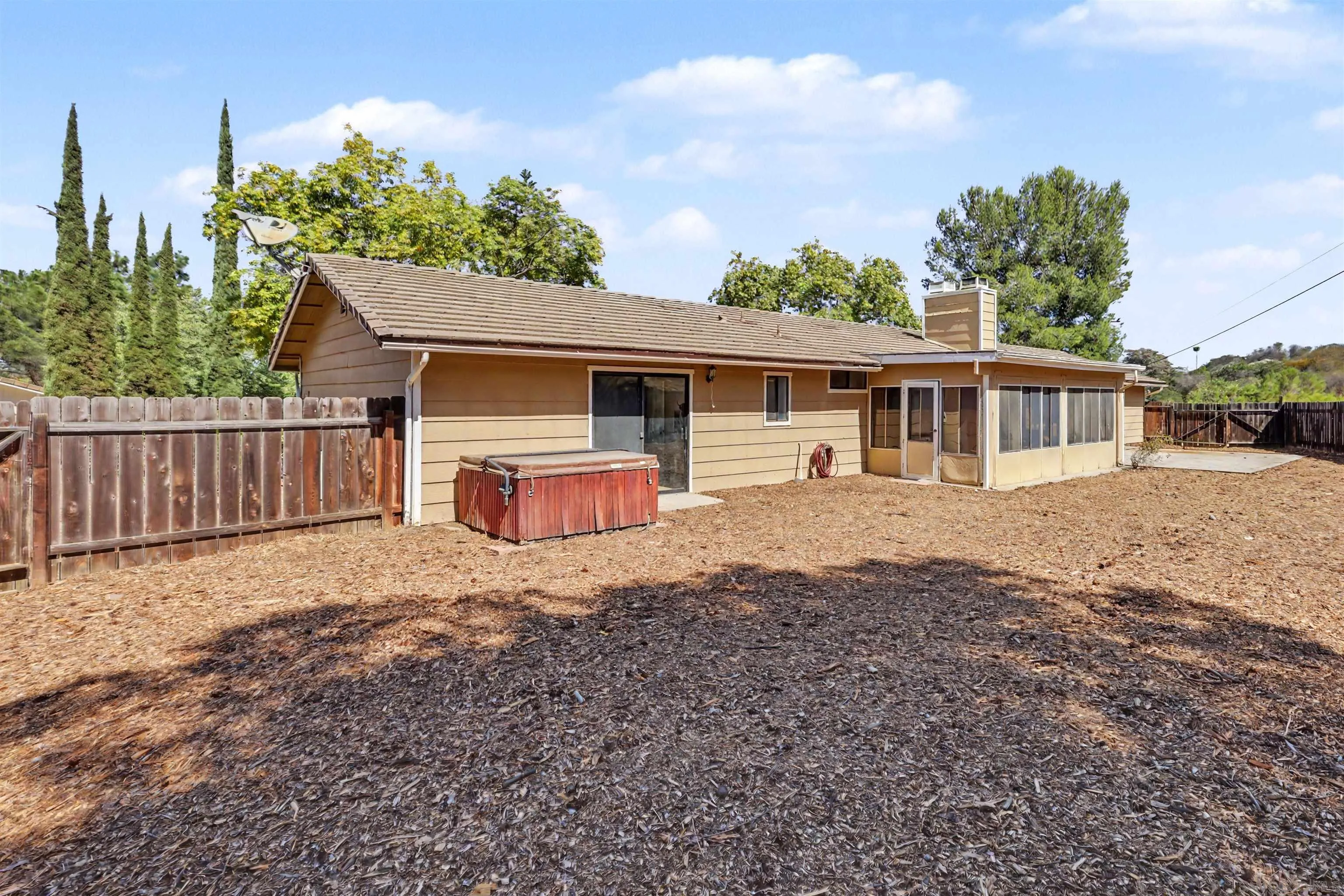 https://cdn.realtyfeed.com/cdn/127/260022412/fd9e8fcaf43b6821b2eb1db5b1bd7e81.webp