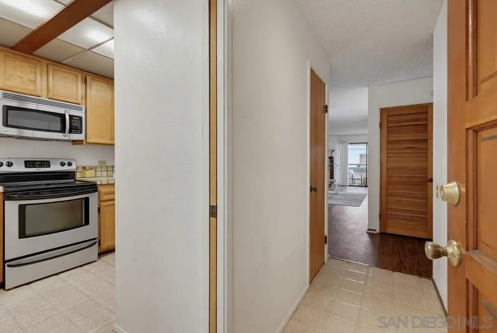 https://cdn.realtyfeed.com/cdn/127/260022419/1f3697b96ca8a6bbb10cc540e5d5f69f.webp