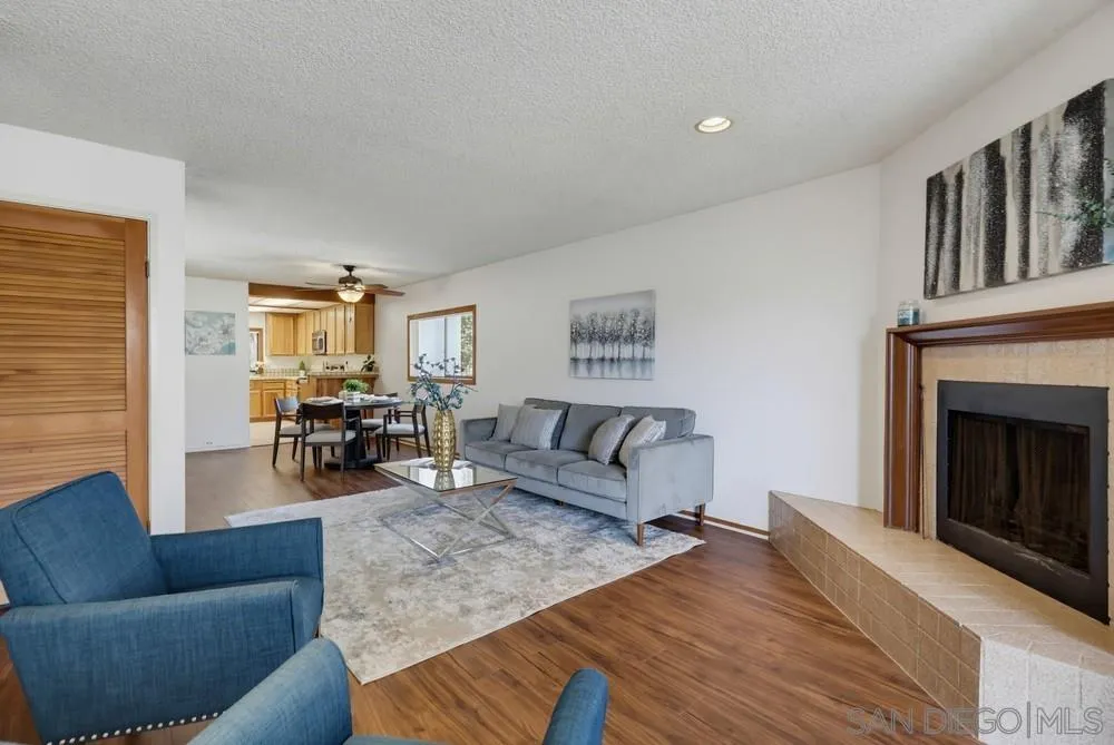 https://cdn.realtyfeed.com/cdn/127/260022419/2787685c78519e0368ce1347650cdfc8.webp