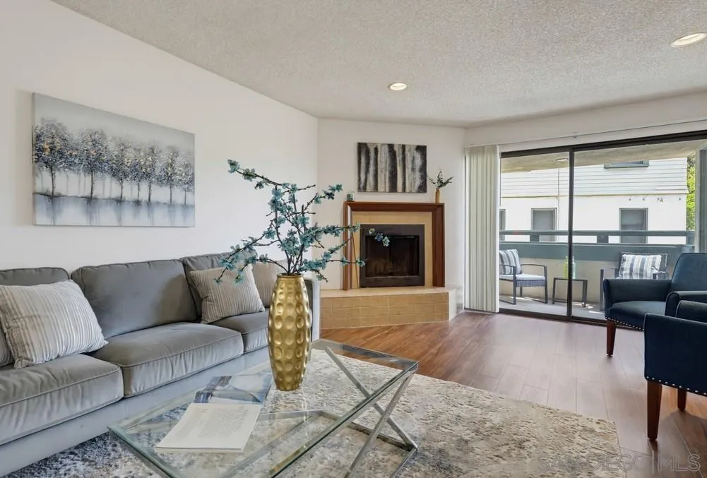 https://cdn.realtyfeed.com/cdn/127/260022419/3f53eab45773c0fcf3822210fc149ae2.webp