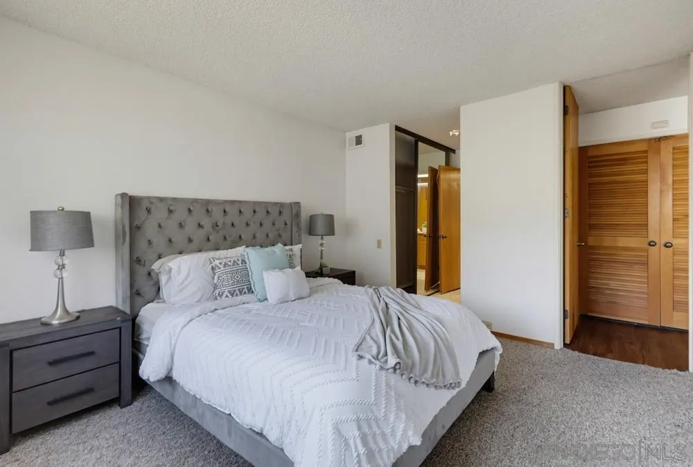 https://cdn.realtyfeed.com/cdn/127/260022419/bd48c7c5d83c371f5a9de05a1f13620d.webp