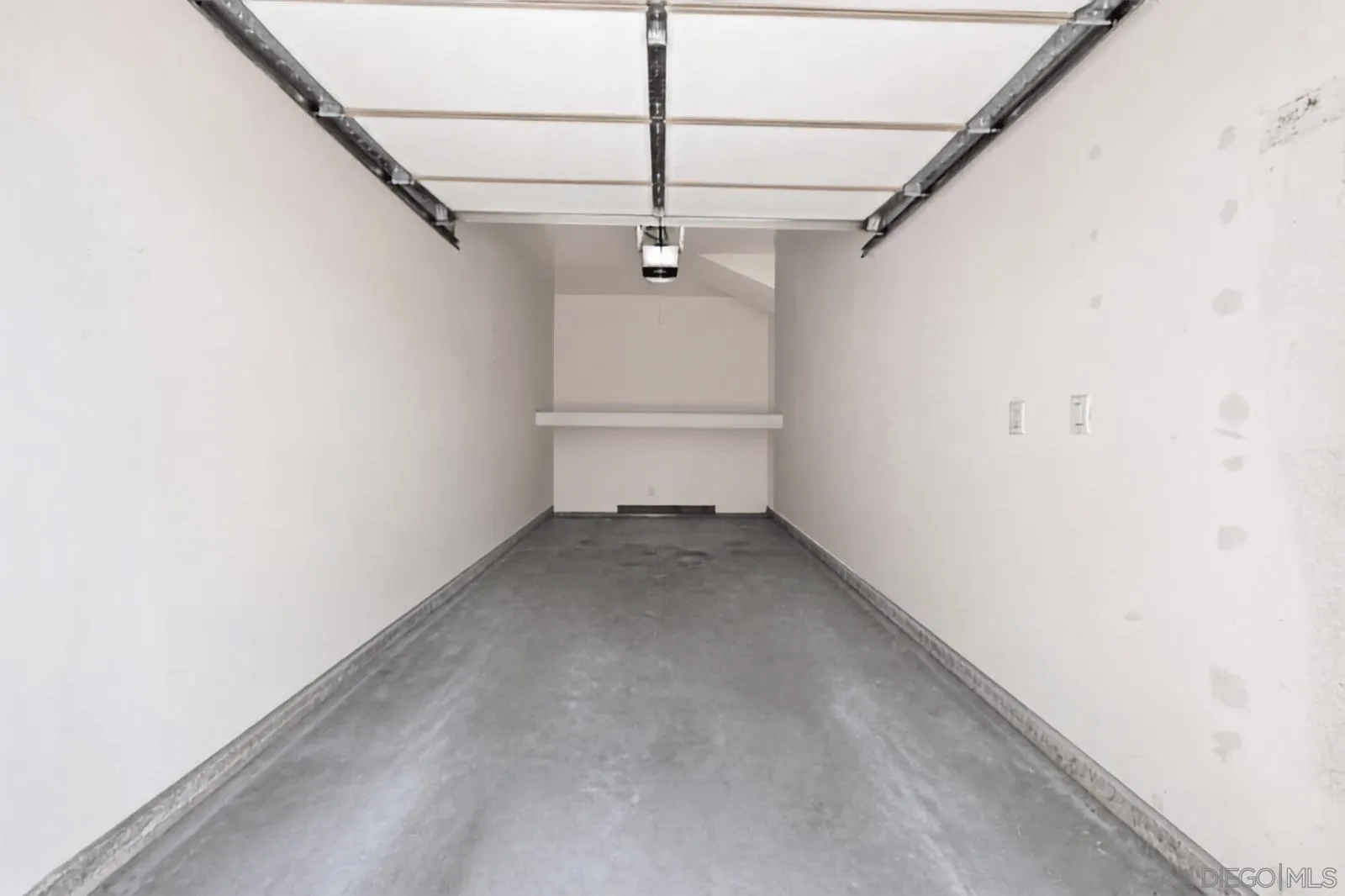 https://cdn.realtyfeed.com/cdn/127/260022421/333cd55291139650978c62d808504130.webp