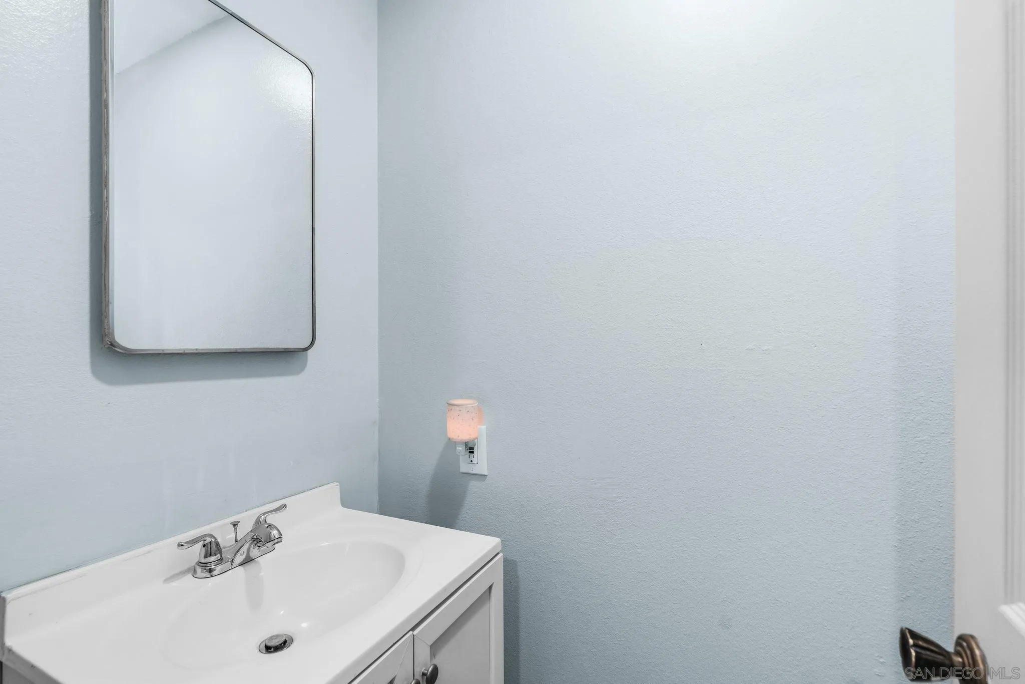 https://cdn.realtyfeed.com/cdn/127/260022427/3896f2fa82516a8c858ae7a473401c5c.webp
