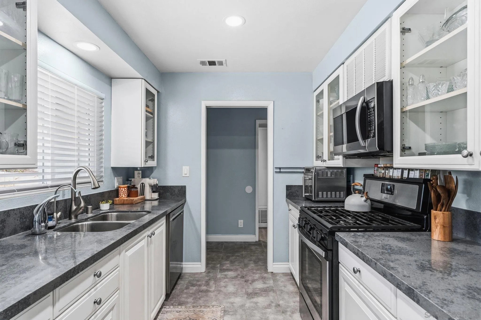 https://cdn.realtyfeed.com/cdn/127/260022427/7681b7a01ab4ae3f5639ec7f7ae8da3b.webp