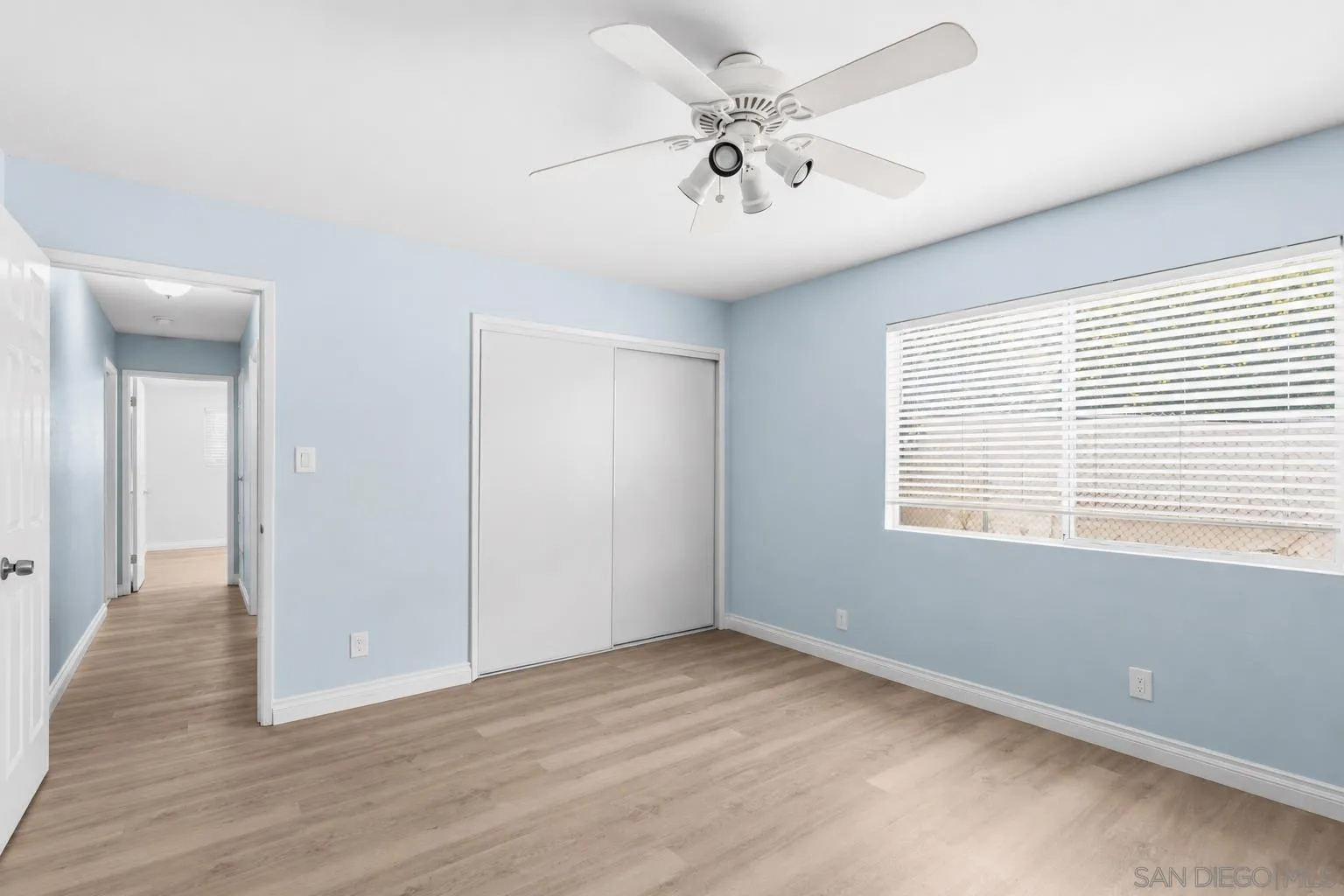 https://cdn.realtyfeed.com/cdn/127/260022427/86b5a067b91fe800369a3e2817e2b63e.webp