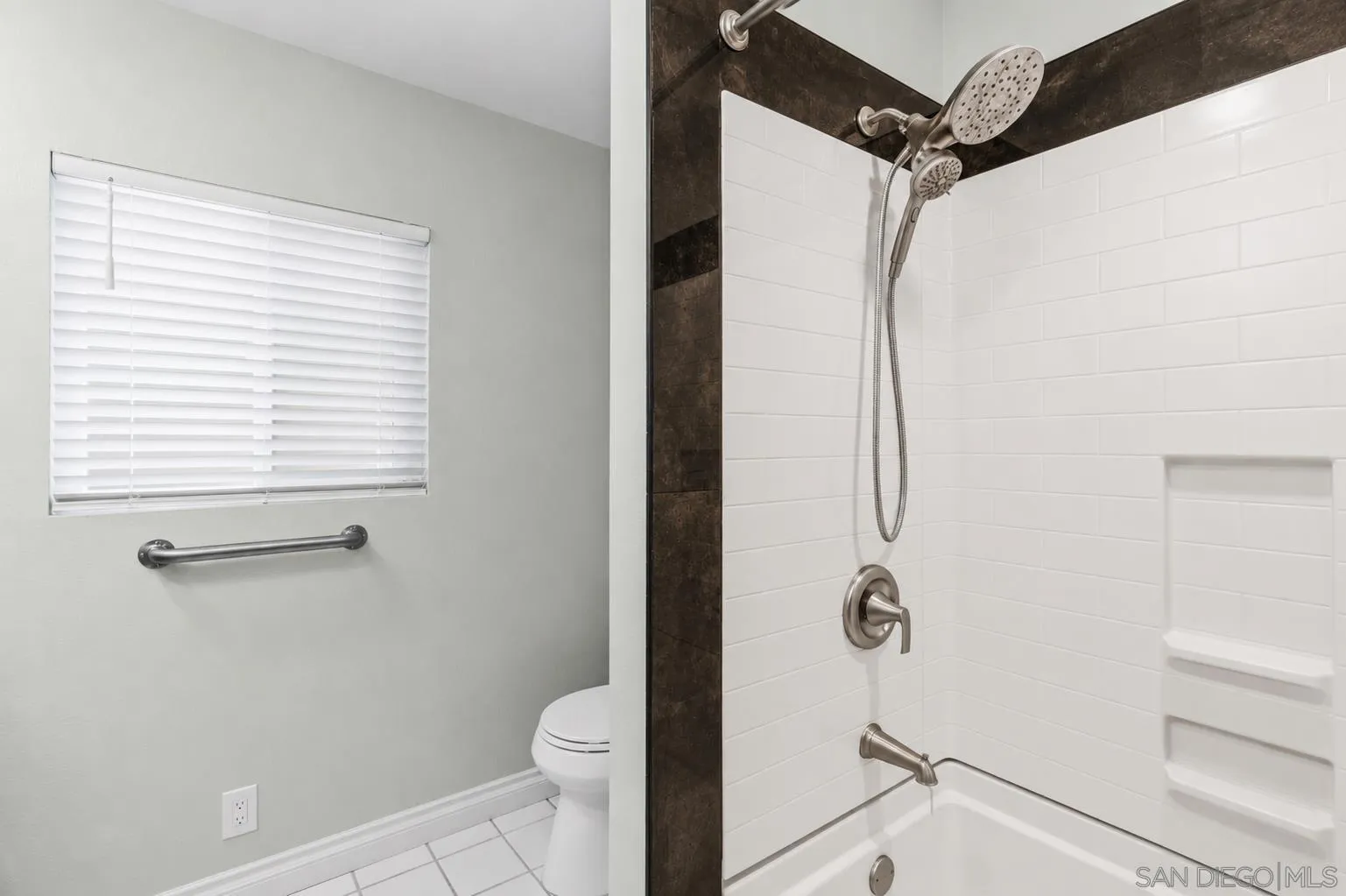 https://cdn.realtyfeed.com/cdn/127/260022427/d5fbd862cbd0b896e4e4b3947f0197a8.webp