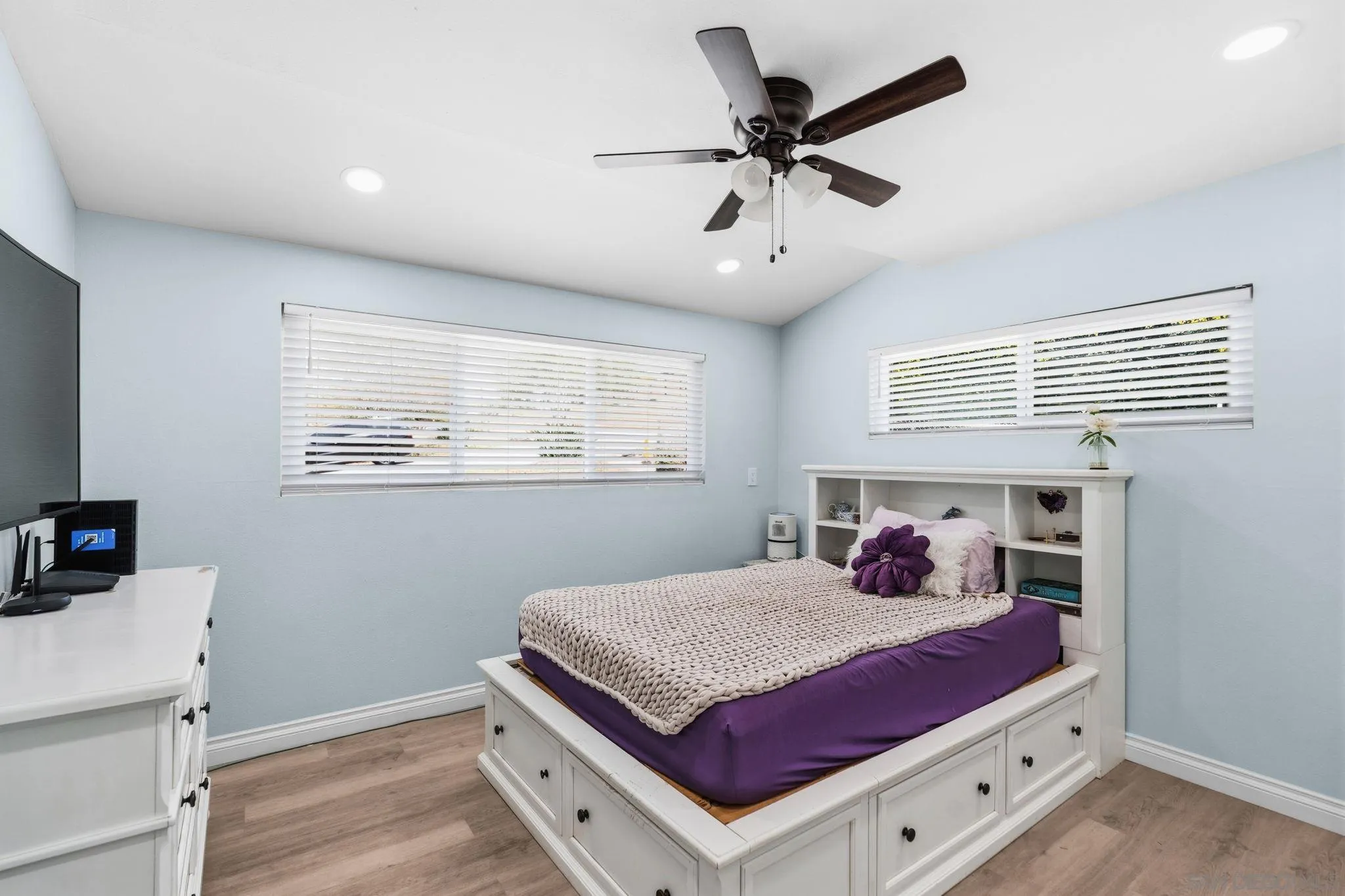 https://cdn.realtyfeed.com/cdn/127/260022427/e9a84beb1e8a11d358d3dafdc06e1bf1.webp