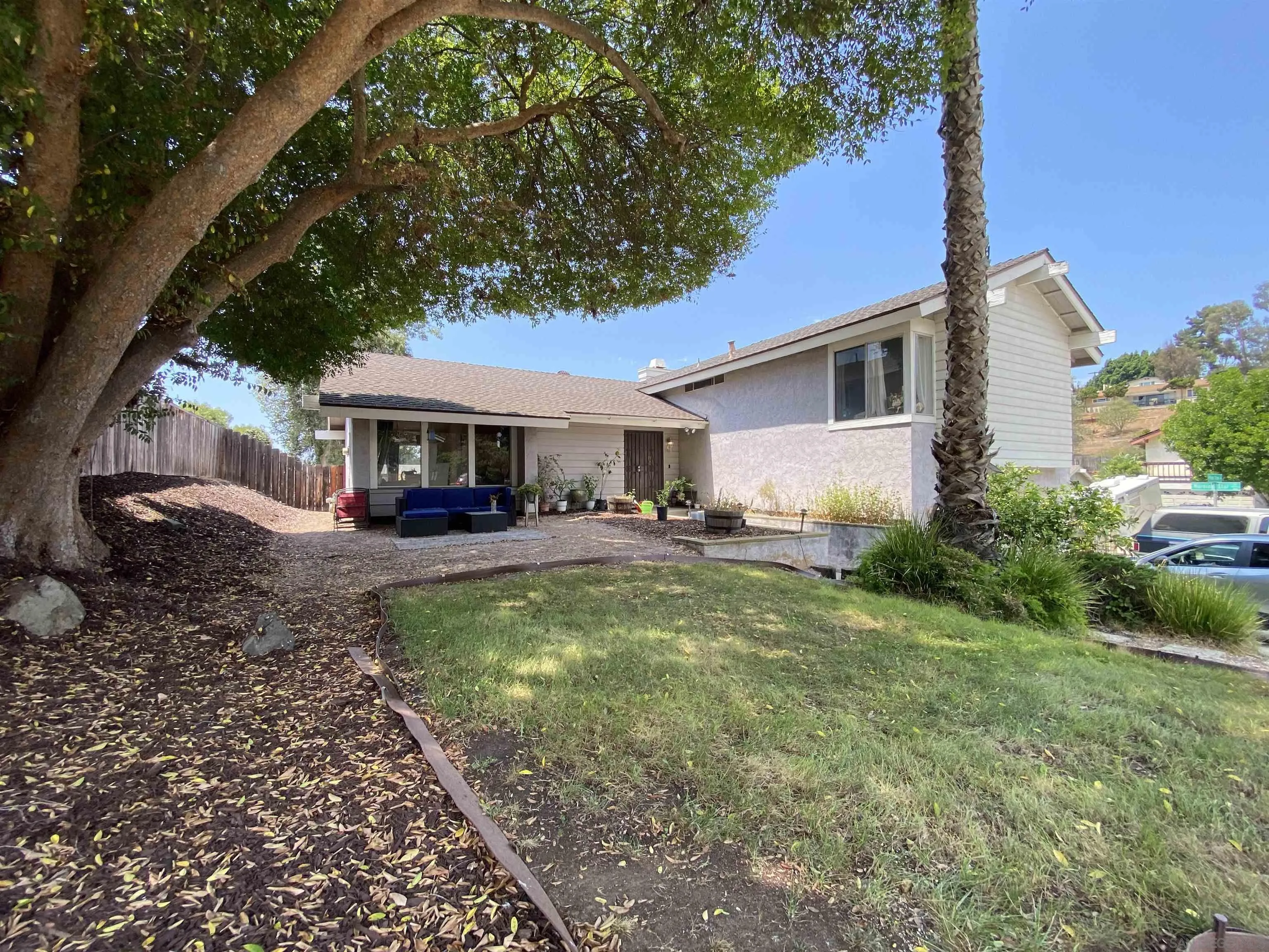 https://cdn.realtyfeed.com/cdn/127/260022430/1a552d8ed39058724cbdf46ceac3c713.webp