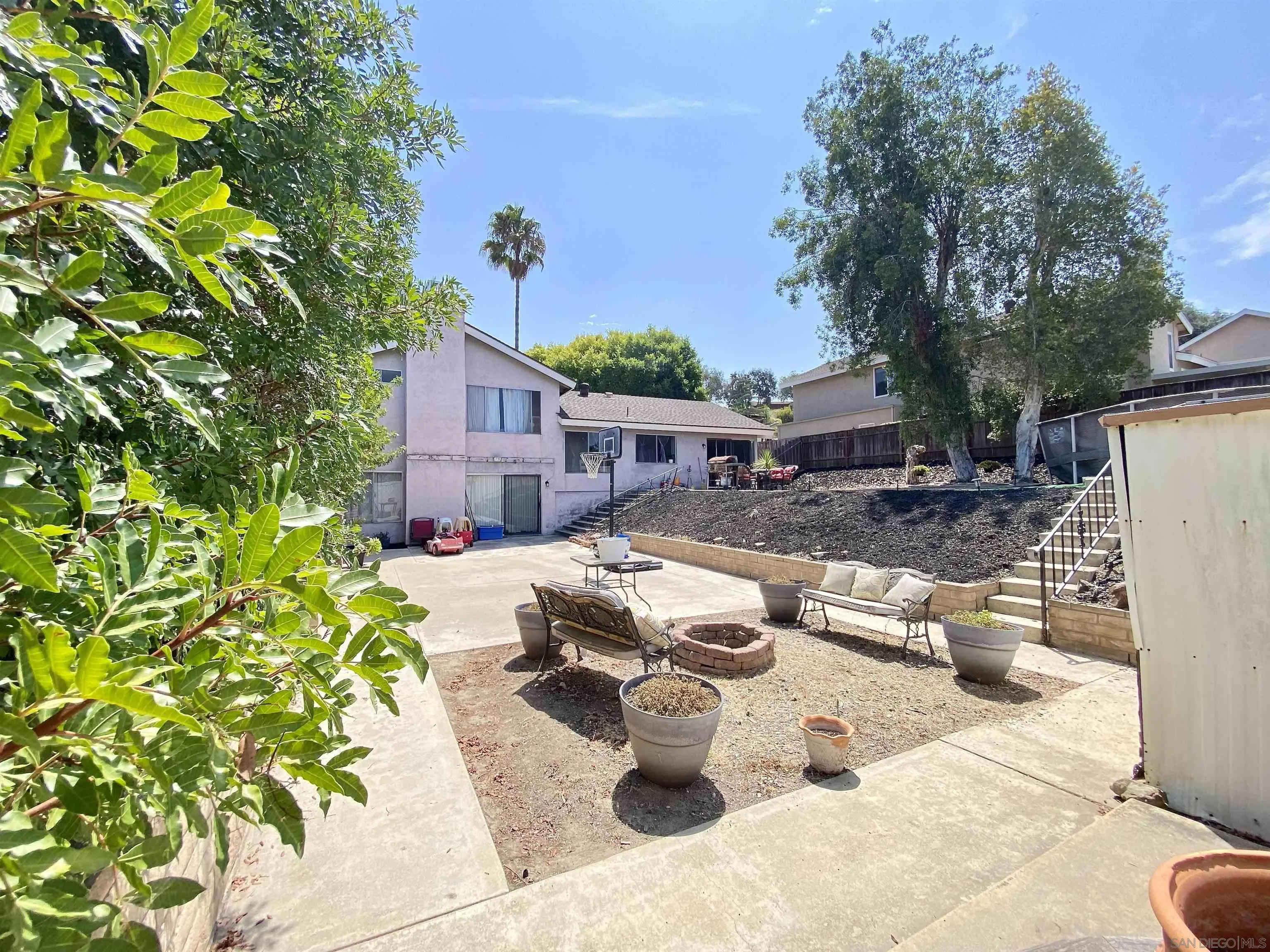 https://cdn.realtyfeed.com/cdn/127/260022430/8308e5d8c26f5bafdc7772763271844a.webp