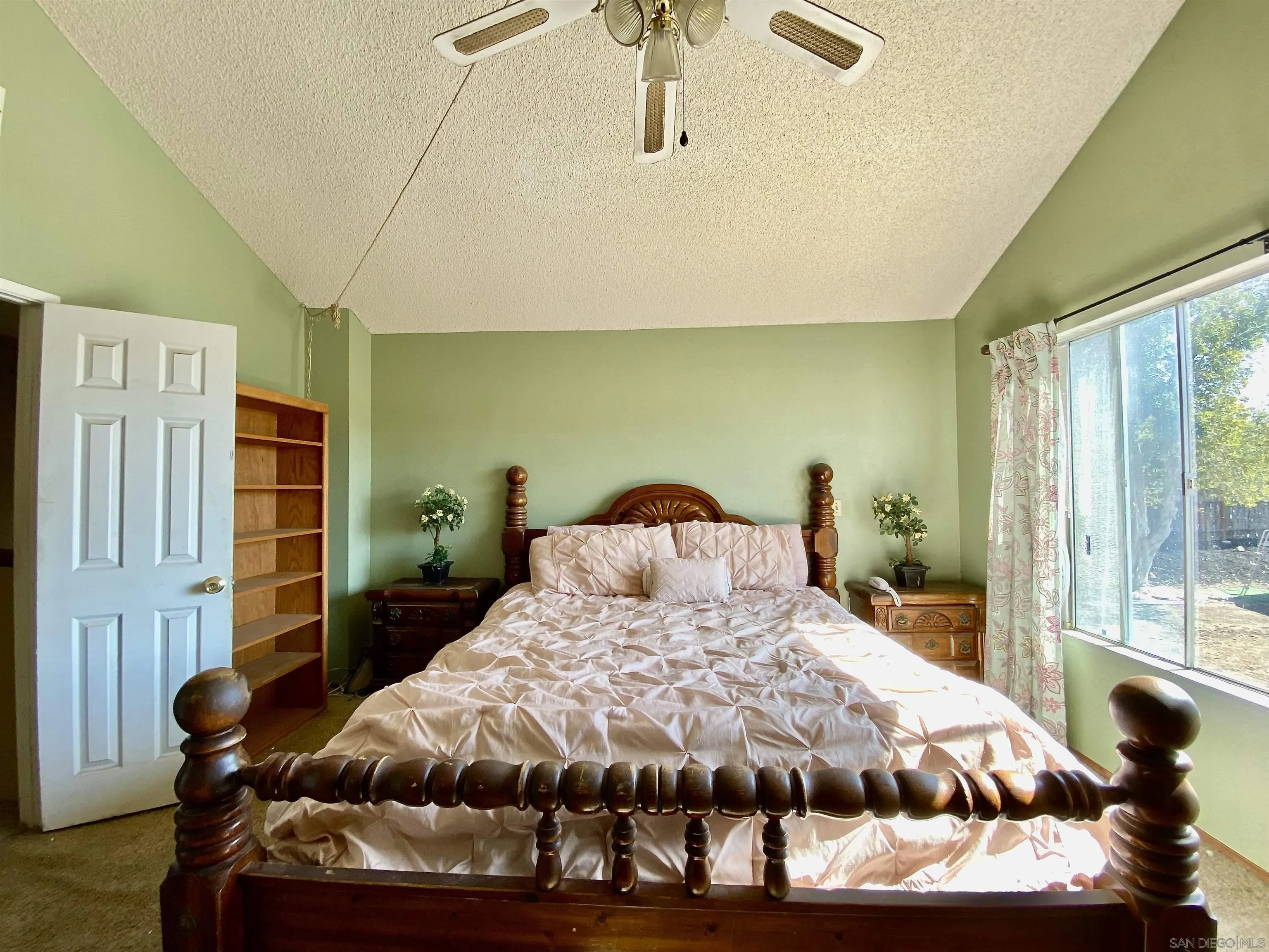 https://cdn.realtyfeed.com/cdn/127/260022430/d334c8ff7a057d19da7740a013193aeb.webp