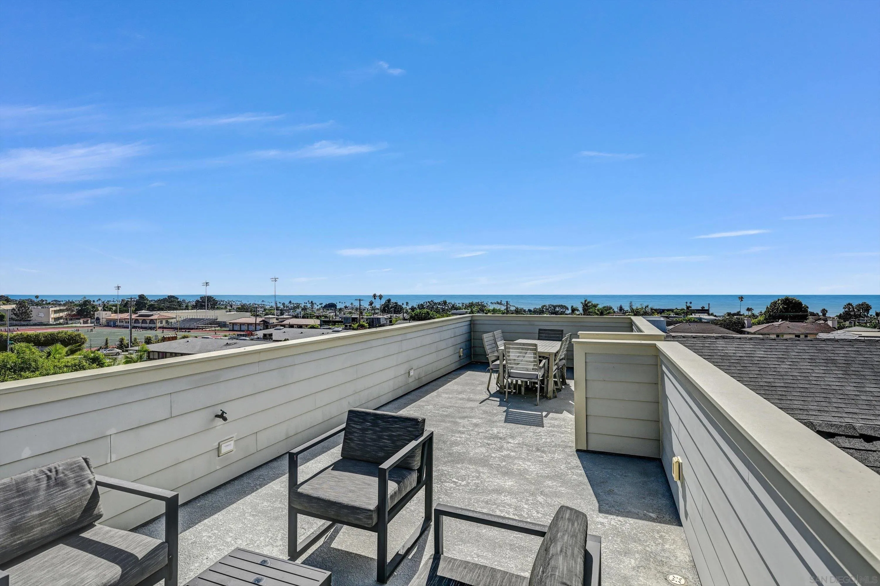 https://cdn.realtyfeed.com/cdn/127/260022431/05015558c8cd5ce9228c2b513329124e.webp