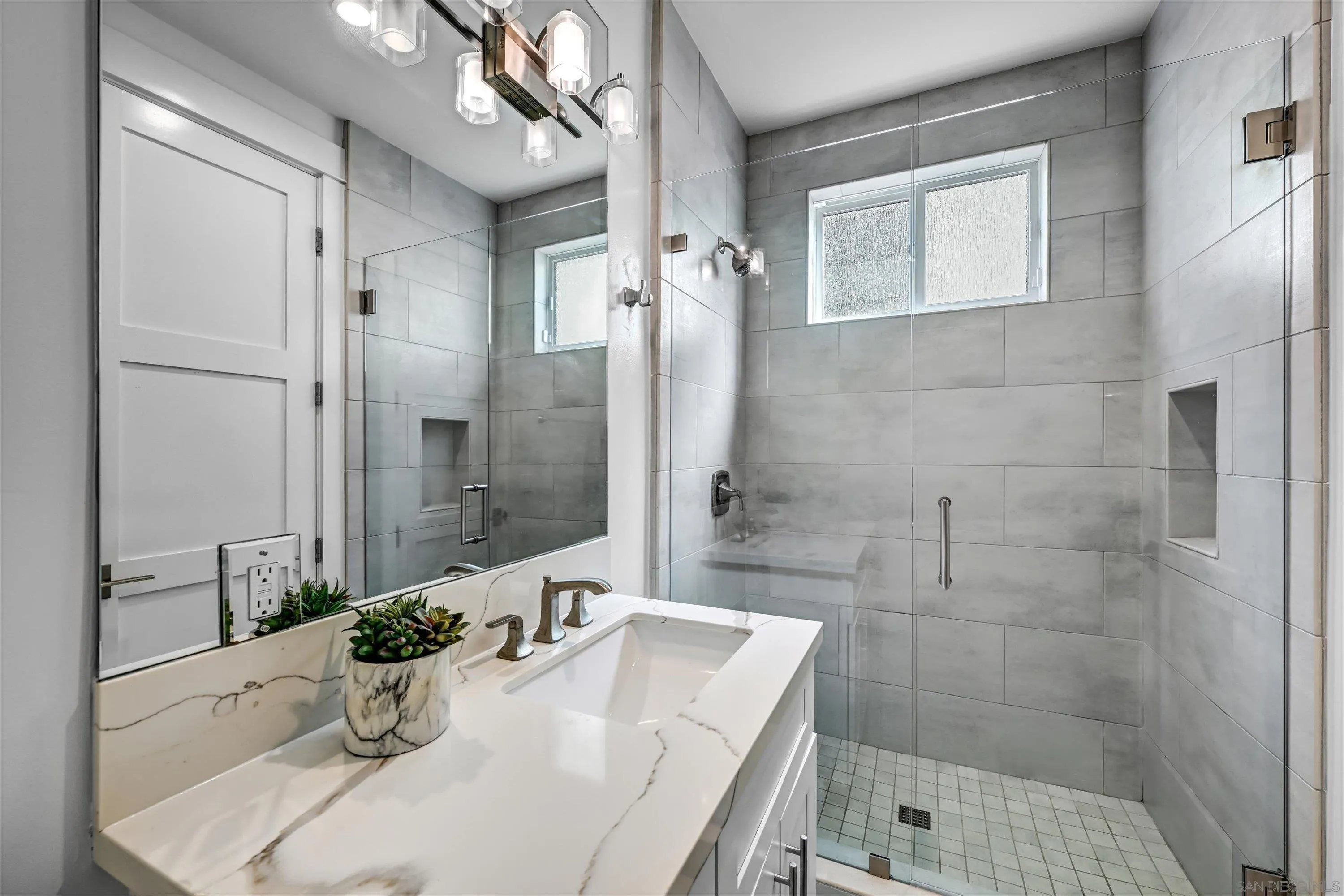 https://cdn.realtyfeed.com/cdn/127/260022431/0795a5d499cd13c2ed27df327d579ee0.webp
