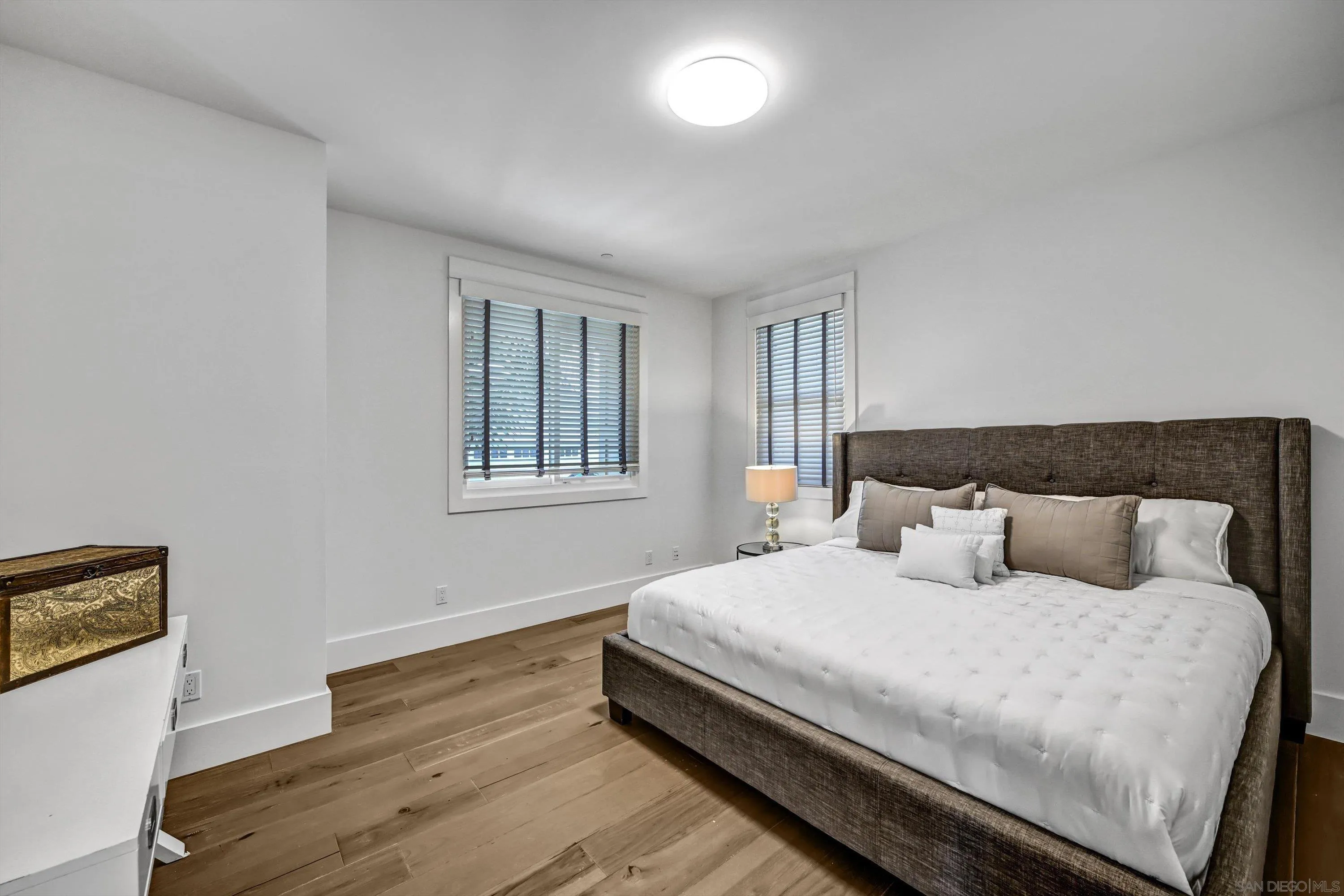 https://cdn.realtyfeed.com/cdn/127/260022431/9c609c1bebbd4c04907e6df6ab97ef0e.webp