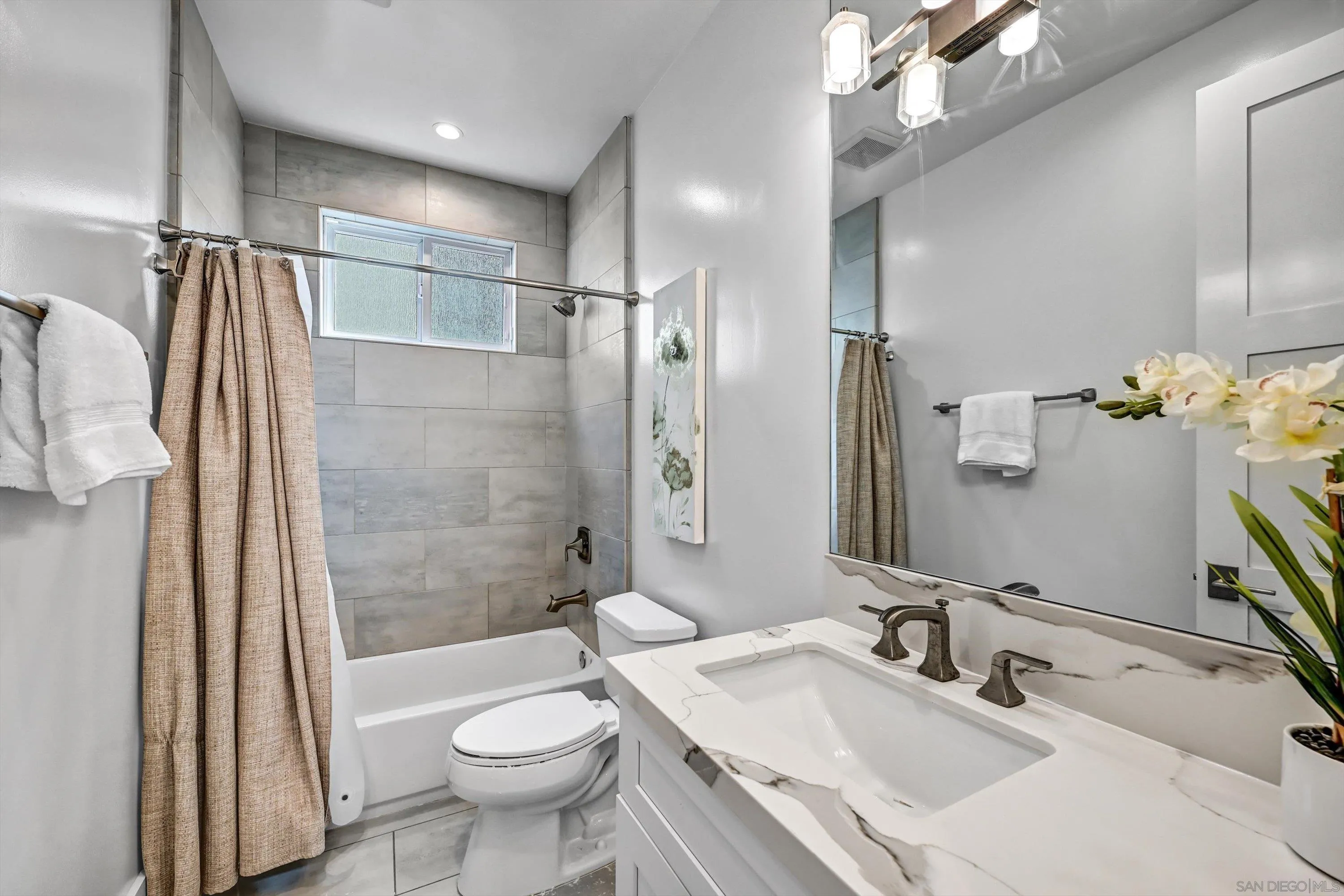 https://cdn.realtyfeed.com/cdn/127/260022431/cd405d5d434d4501344804ad05b47757.webp